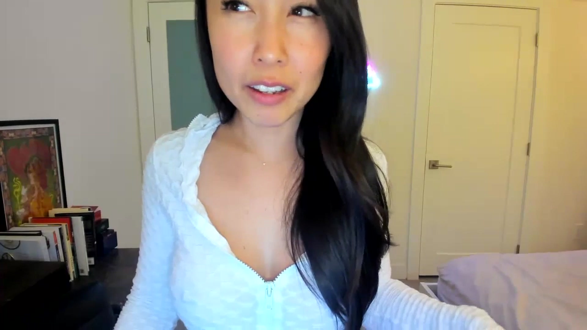 Gallery image thumbnail from AdorableDee's myfreecams stream on, 07/15/2023, 18:38 image 9 of 20