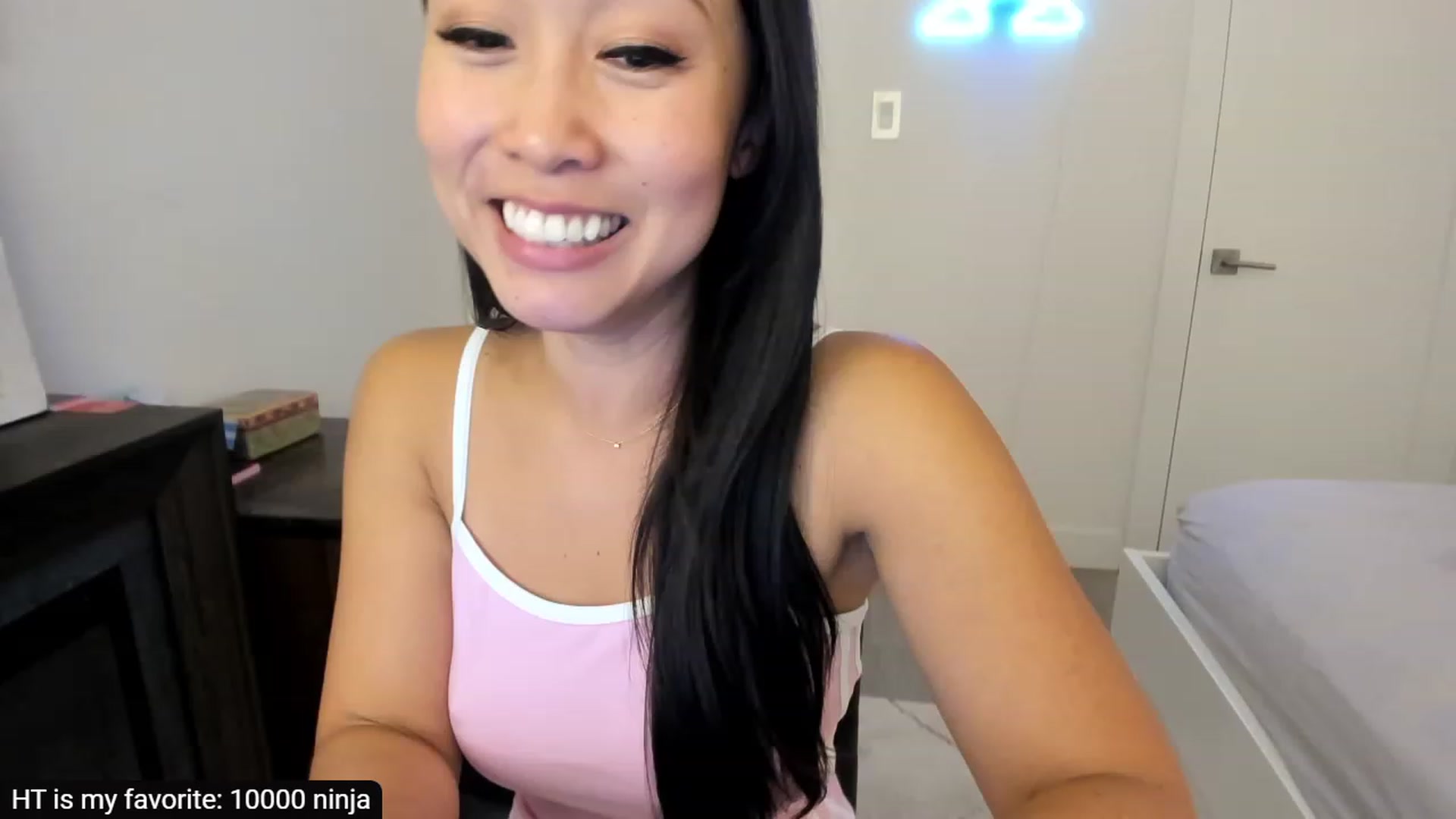 Gallery image thumbnail from AdorableDee's myfreecams stream on, 09/30/2023, 21:35 image 14 of 20