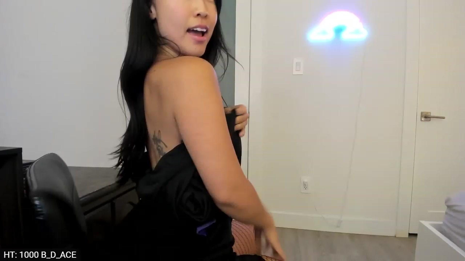 Gallery image thumbnail from AdorableDee's myfreecams stream on, 10/05/2023, 04:33 image 18 of 20