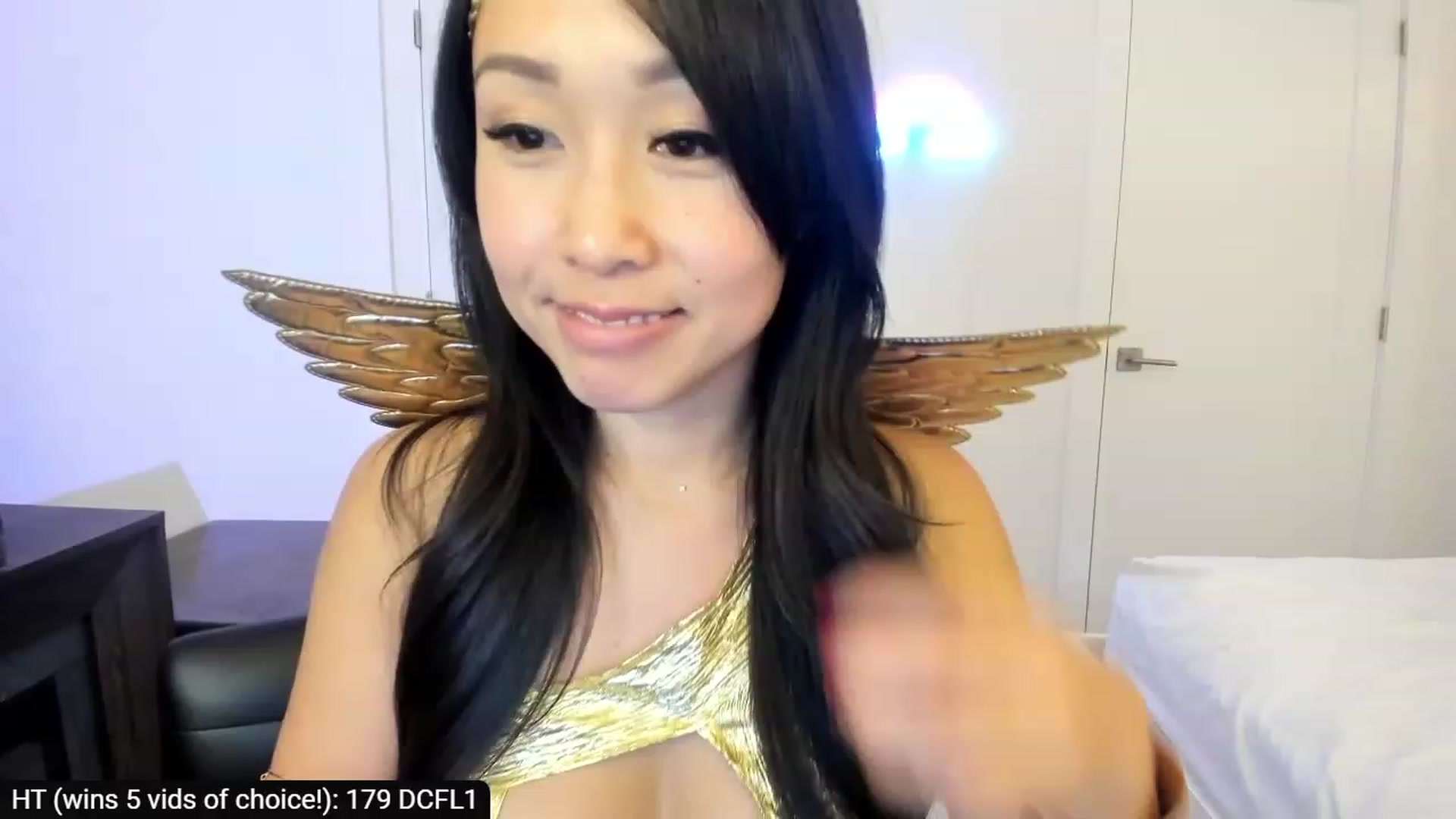 Gallery image thumbnail from AdorableDee's myfreecams stream on, 10/20/2023, 20:47 image 10 of 20