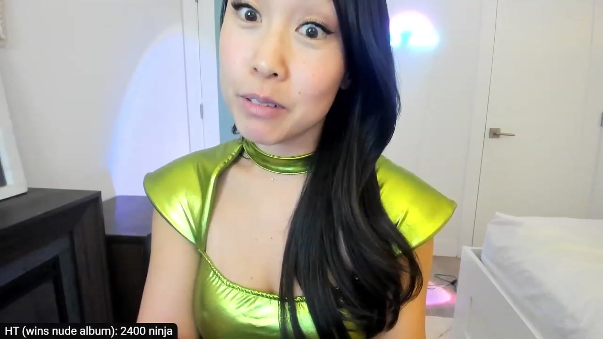 Gallery image thumbnail from AdorableDee's myfreecams stream on, 10/31/2023, 22:00 image 15 of 20