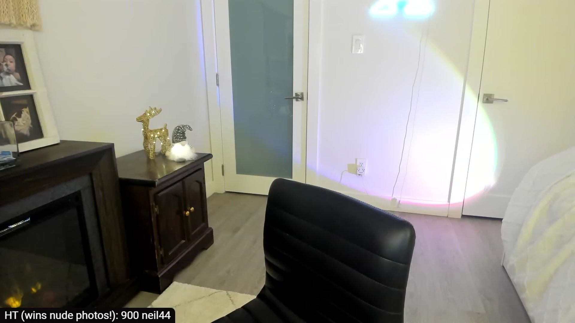 Gallery image thumbnail from AdorableDee's myfreecams stream on, 11/19/2023, 21:05 image 15 of 20
