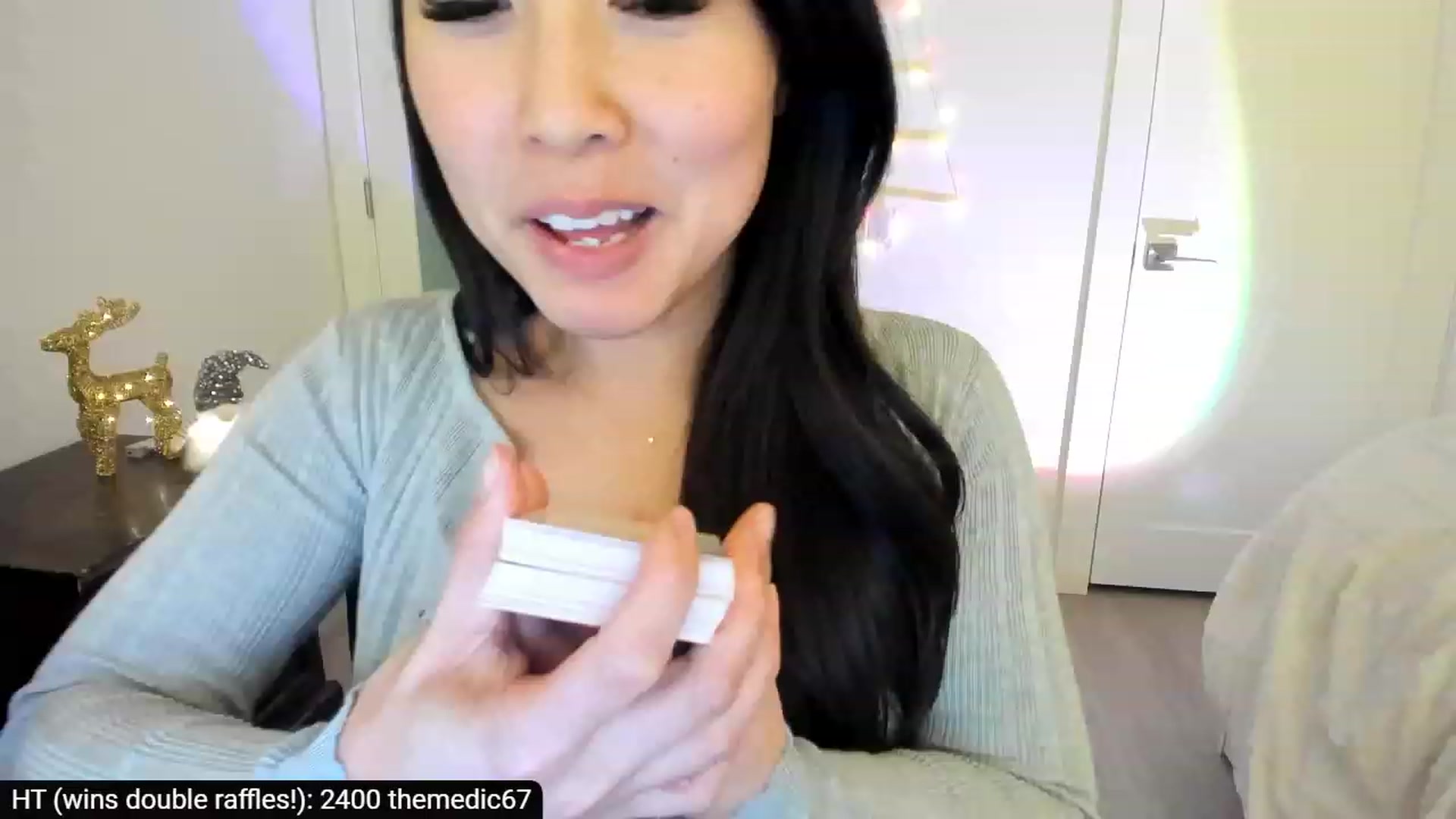 Gallery image thumbnail from AdorableDee's myfreecams stream on, 11/25/2023, 01:34 image 3 of 20
