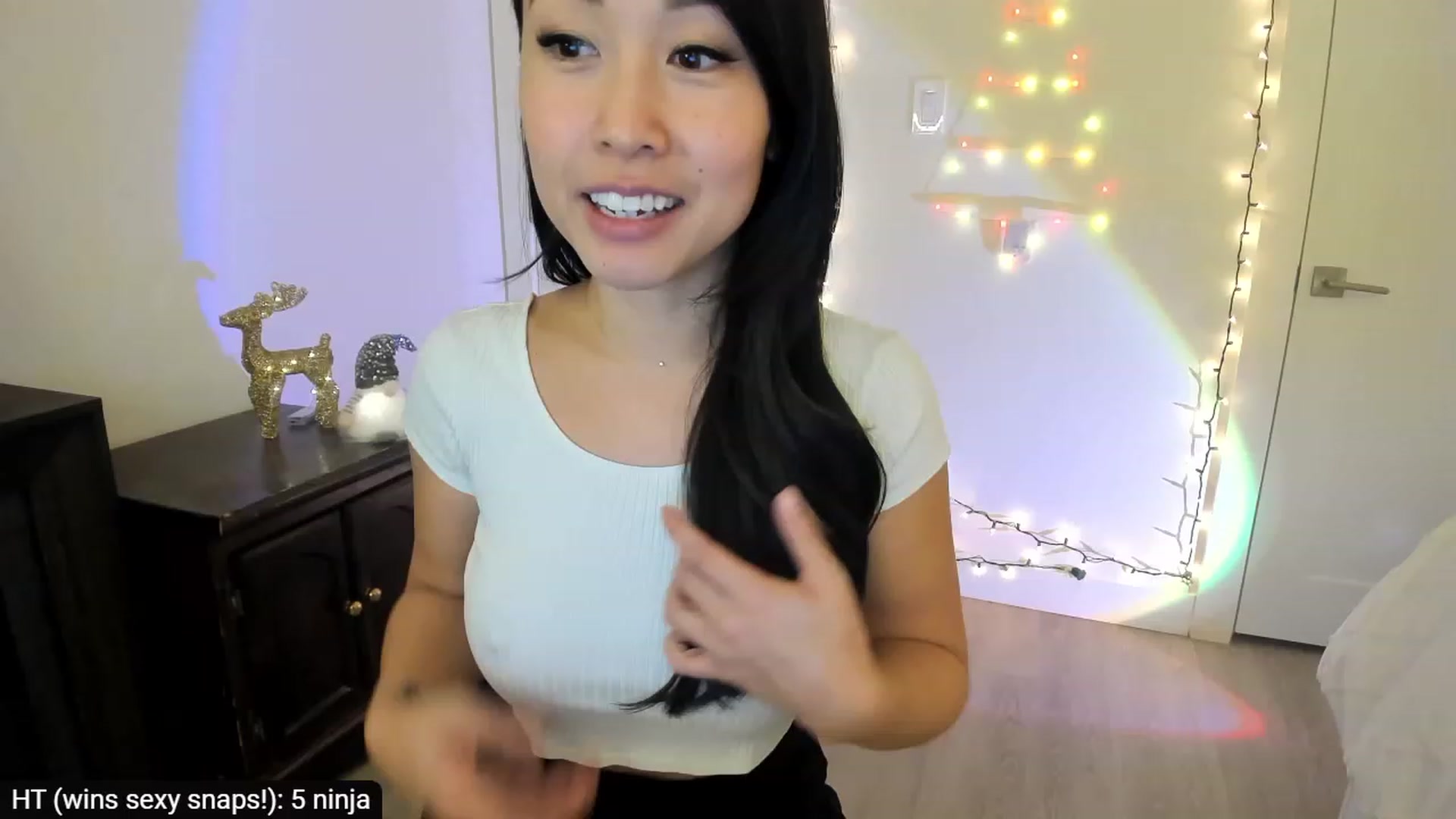 Gallery image thumbnail from AdorableDee's myfreecams stream on, 11/28/2023, 19:37 image 2 of 20