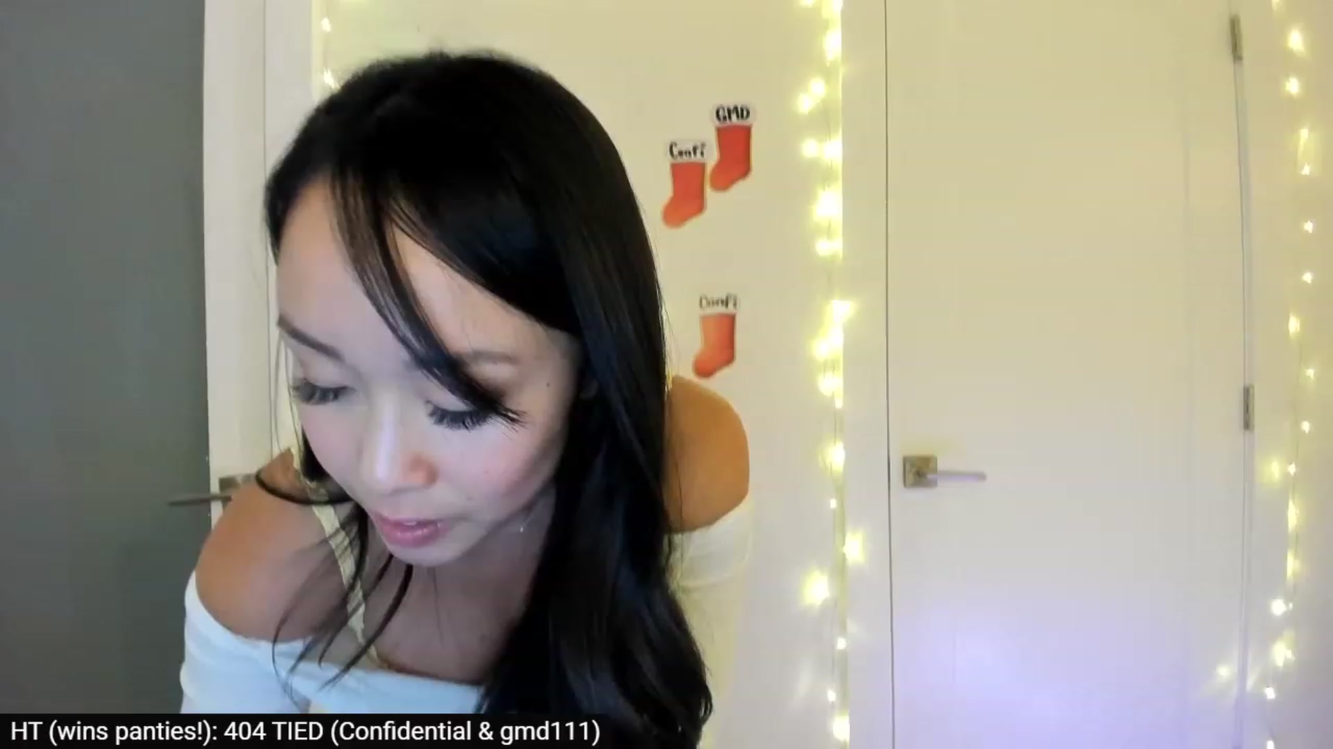 Gallery image thumbnail from AdorableDee's myfreecams stream on, 12/02/2023, 24:11 image 10 of 20