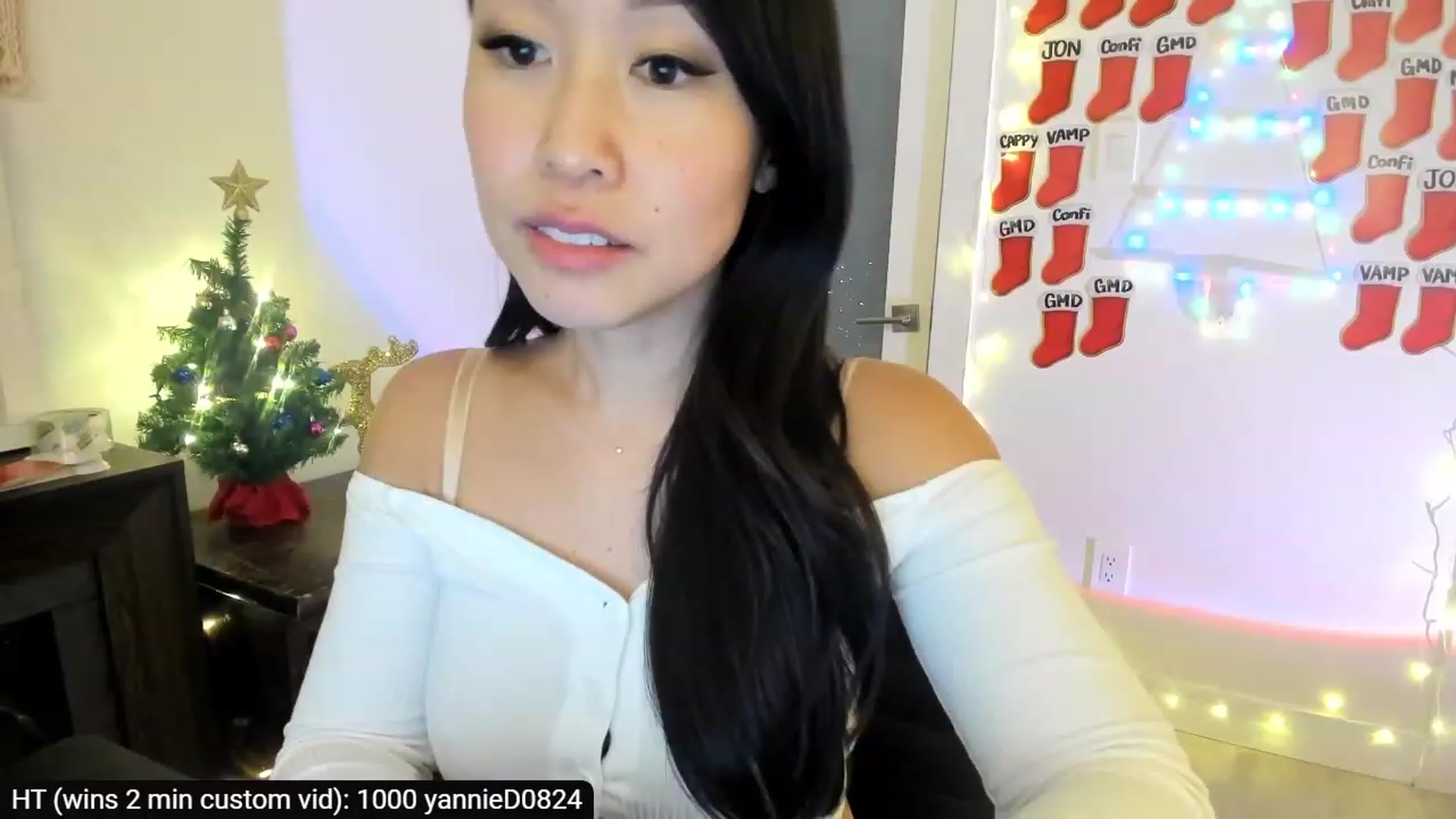 Gallery image thumbnail from AdorableDee's myfreecams stream on, 12/11/2023, 21:23 image 12 of 20