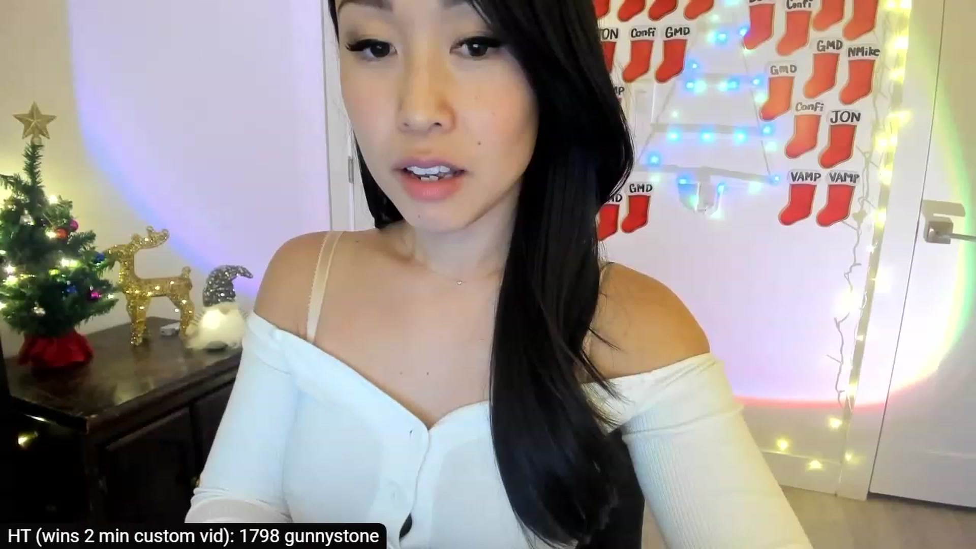 Gallery image thumbnail from AdorableDee's myfreecams stream on, 12/11/2023, 22:21 image 2 of 20