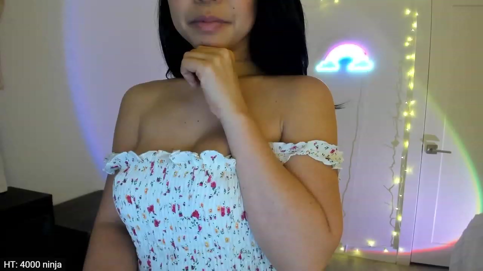 Gallery image thumbnail from AdorableDee's myfreecams stream on, 01/05/2024, 22:31 image 15 of 20