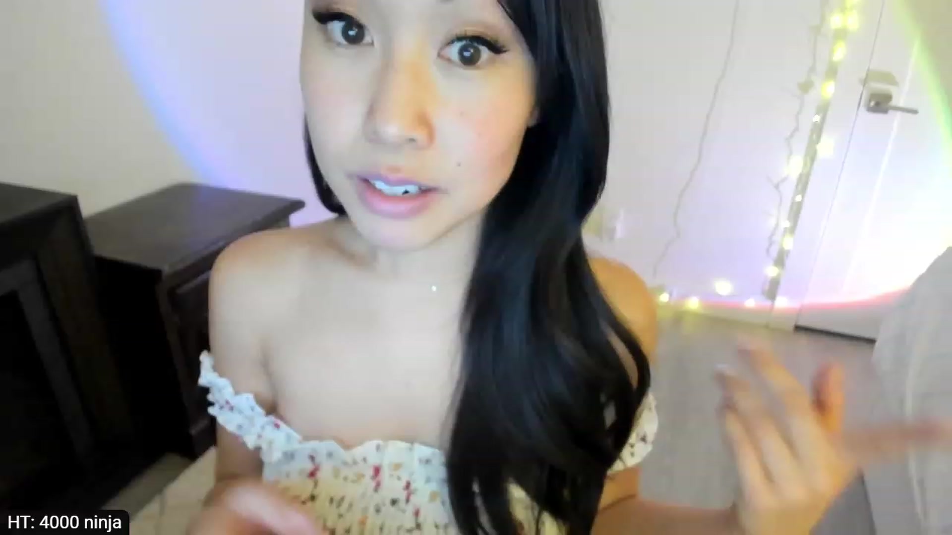 Gallery image thumbnail from AdorableDee's myfreecams stream on, 01/05/2024, 22:31 image 4 of 20
