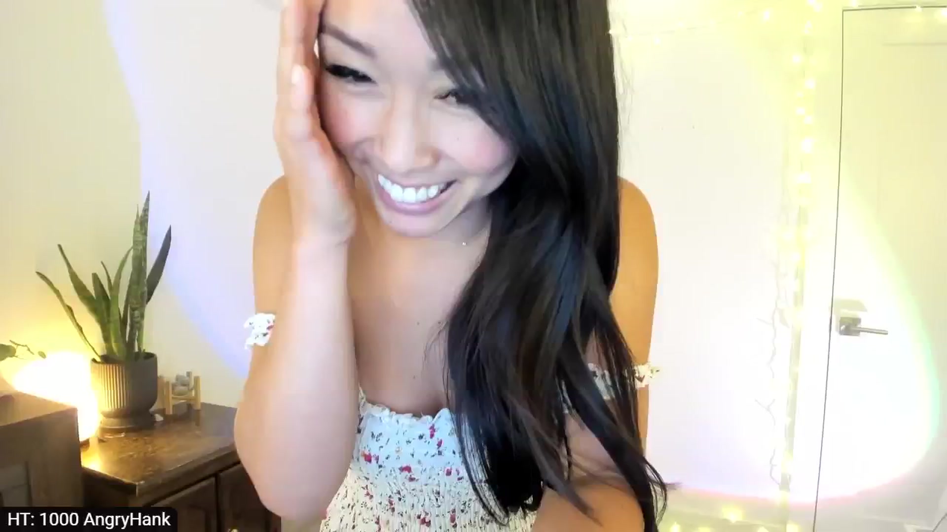 Gallery image thumbnail from AdorableDee's myfreecams stream on, 03/07/2024, 21:32 image 2 of 20