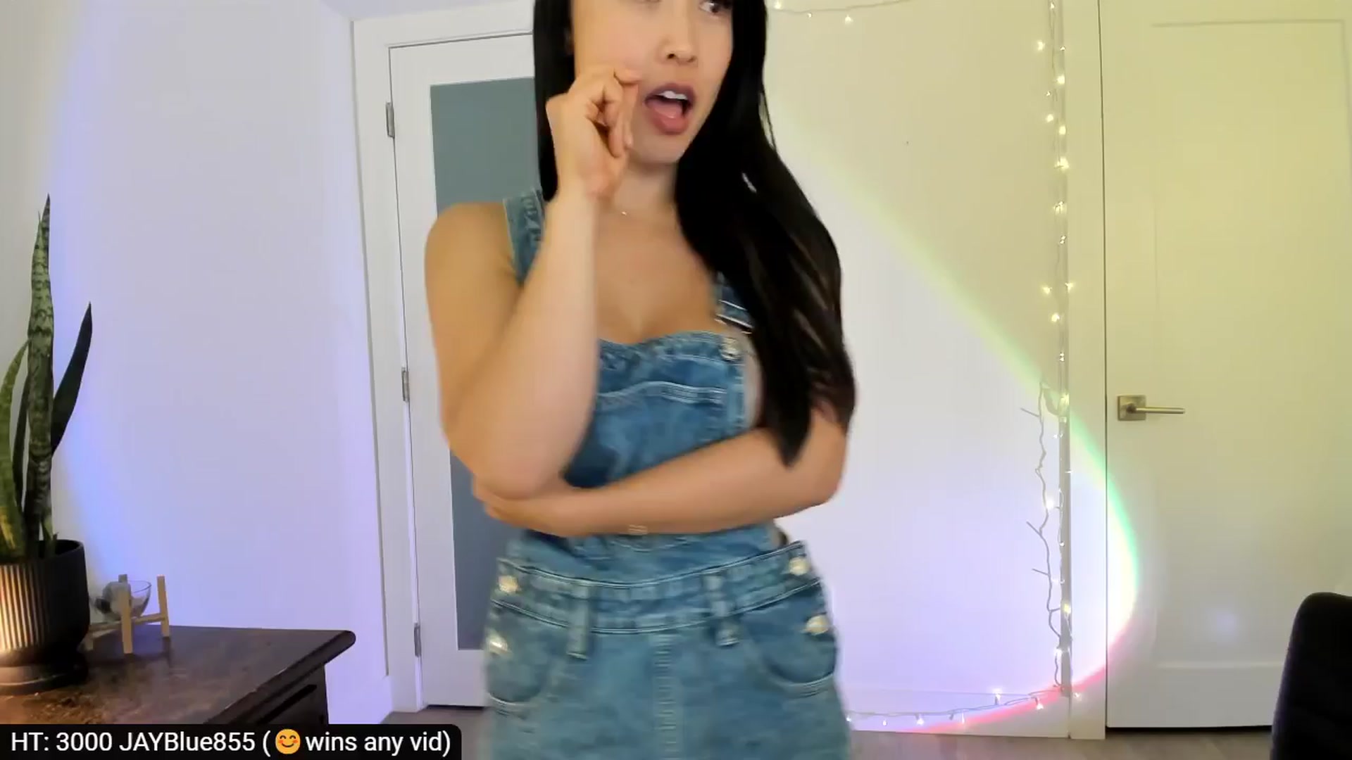 Gallery image thumbnail from AdorableDee's myfreecams stream on, 03/27/2024, 23:54 image 11 of 20