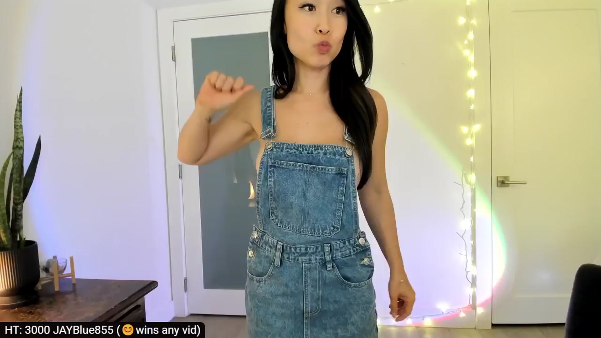 Gallery image thumbnail from AdorableDee's myfreecams stream on, 03/27/2024, 23:54 image 12 of 20
