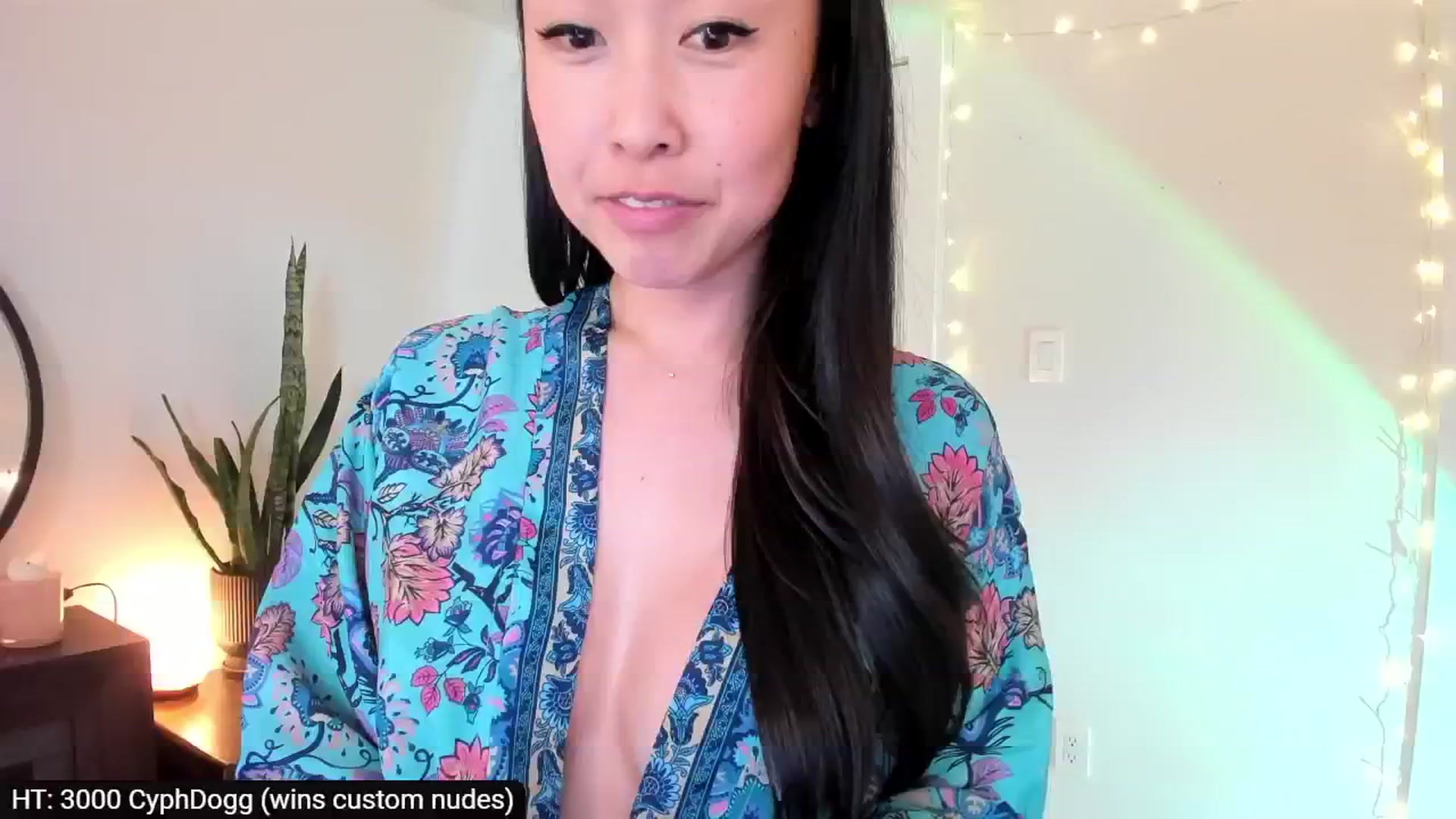 Gallery image thumbnail from AdorableDee's myfreecams stream on, 05/07/2024, 24:05 image 15 of 20