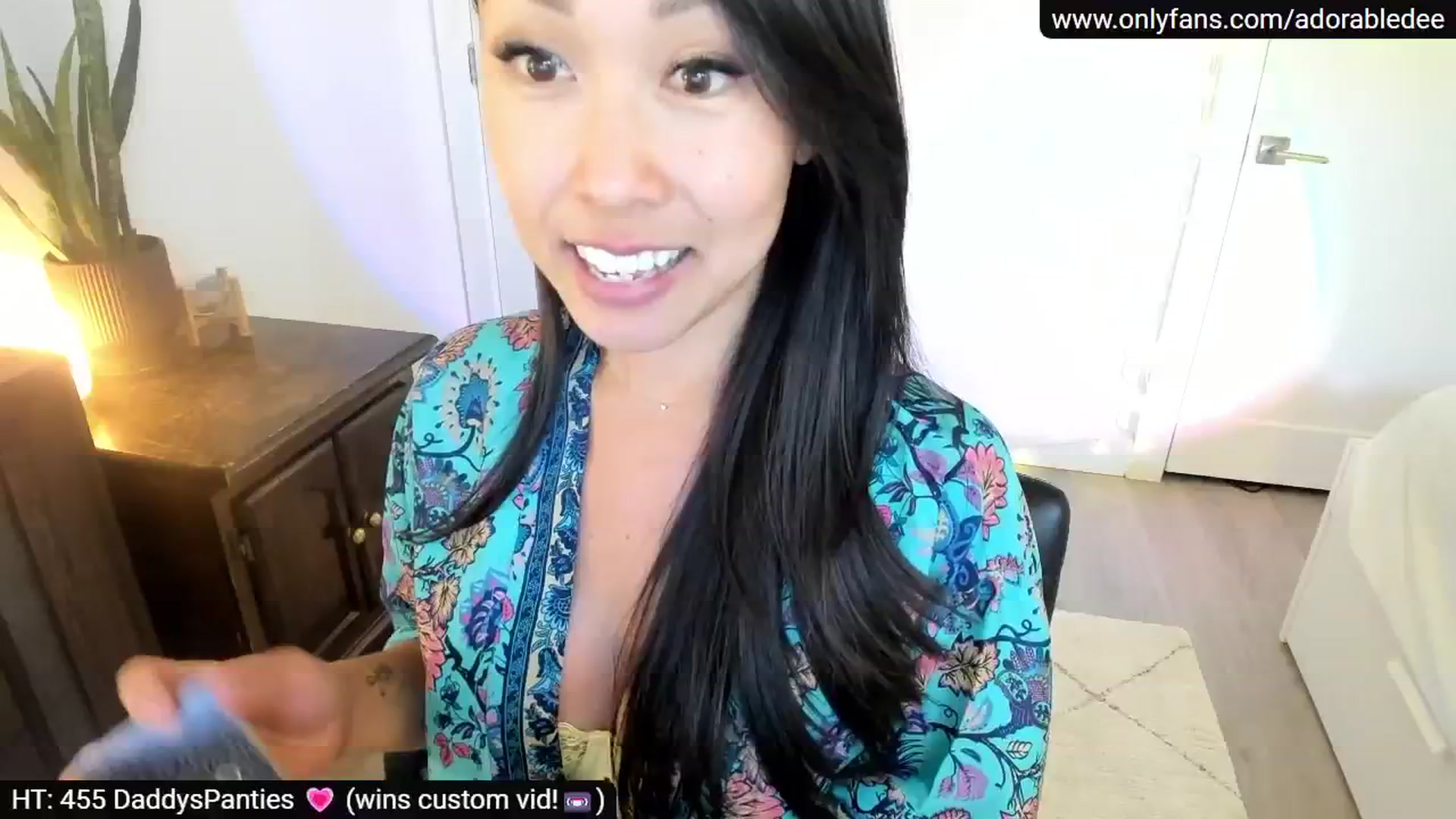 Gallery image thumbnail from AdorableDee's myfreecams stream on, 07/17/2024, 19:26 image 19 of 20