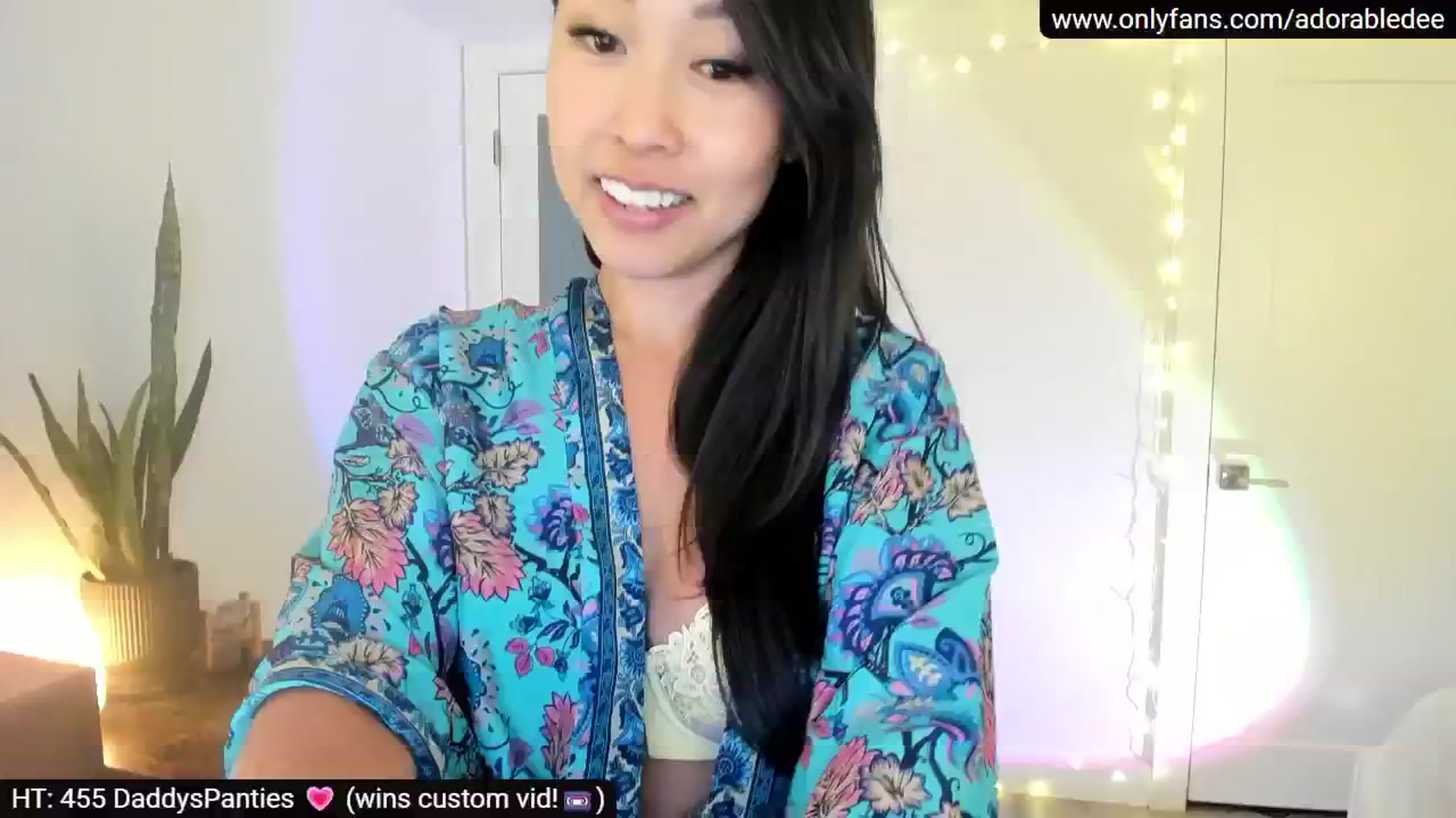 Gallery image thumbnail from AdorableDee's myfreecams stream on, 07/17/2024, 20:29 image 19 of 20