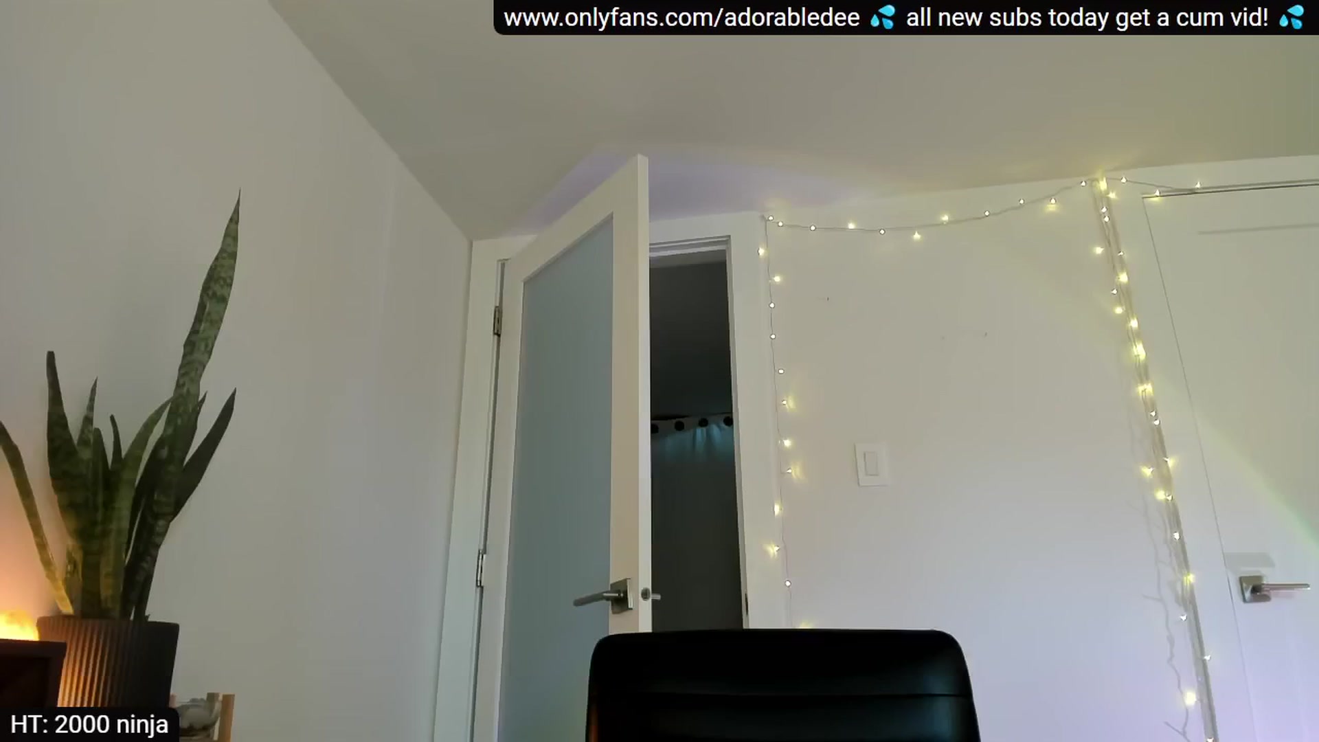 Gallery image thumbnail from AdorableDee's myfreecams stream on, 07/23/2024, 23:56 image 15 of 20