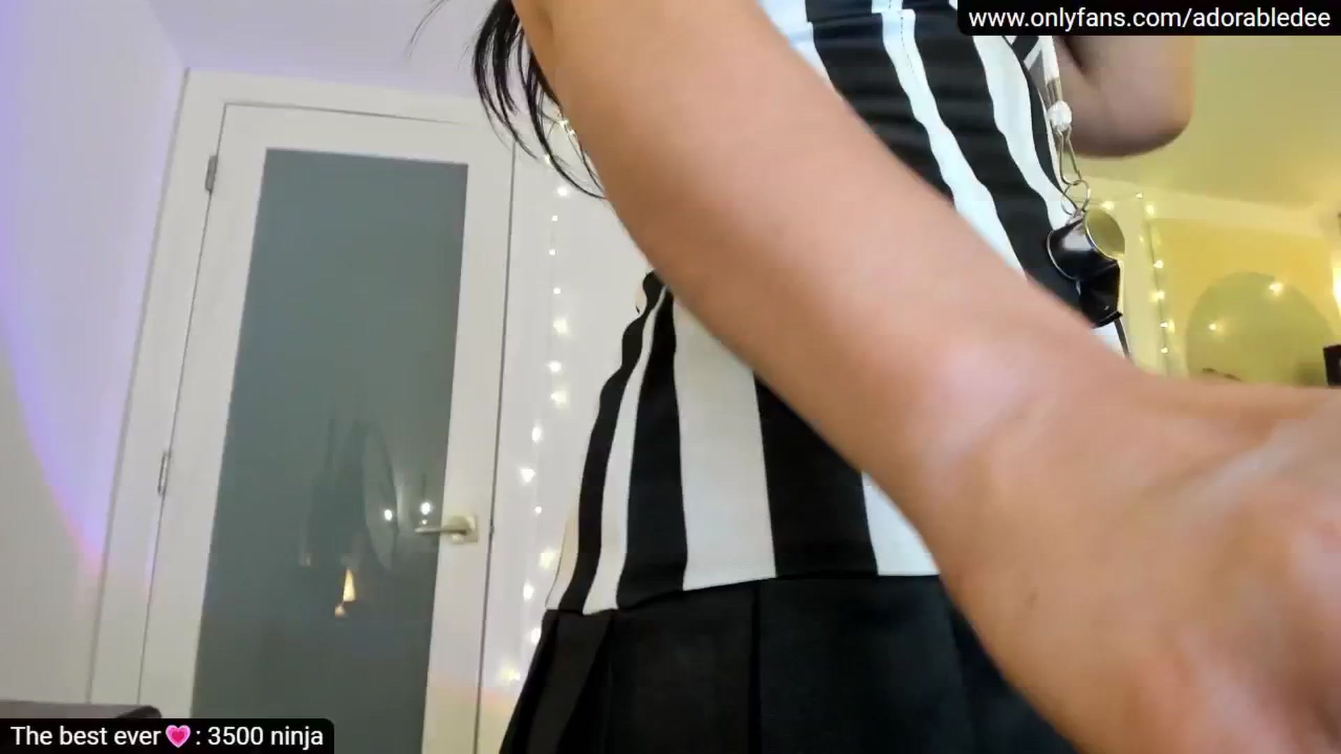 Gallery image thumbnail from AdorableDee's myfreecams stream on, 10/08/2024, 22:33 image 11 of 20