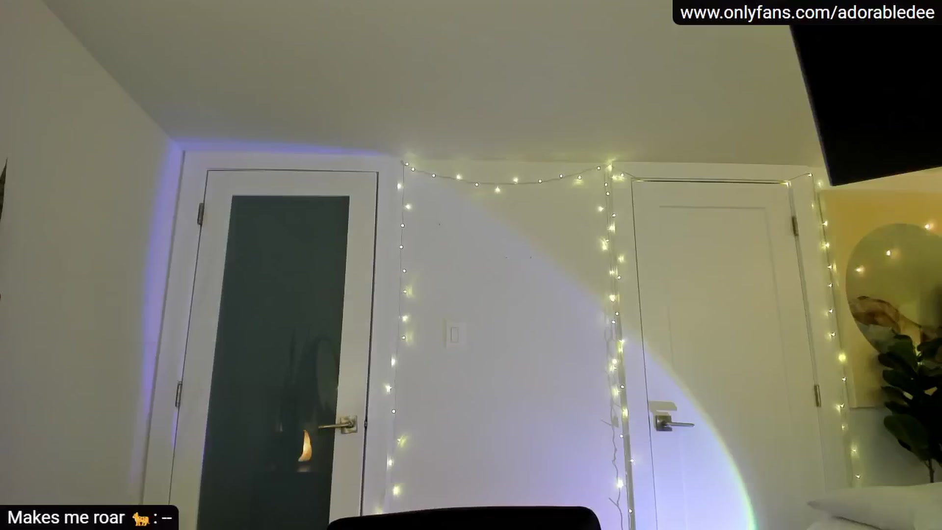 Gallery image thumbnail from AdorableDee's myfreecams stream on, 10/25/2024, 21:50 image 1 of 20