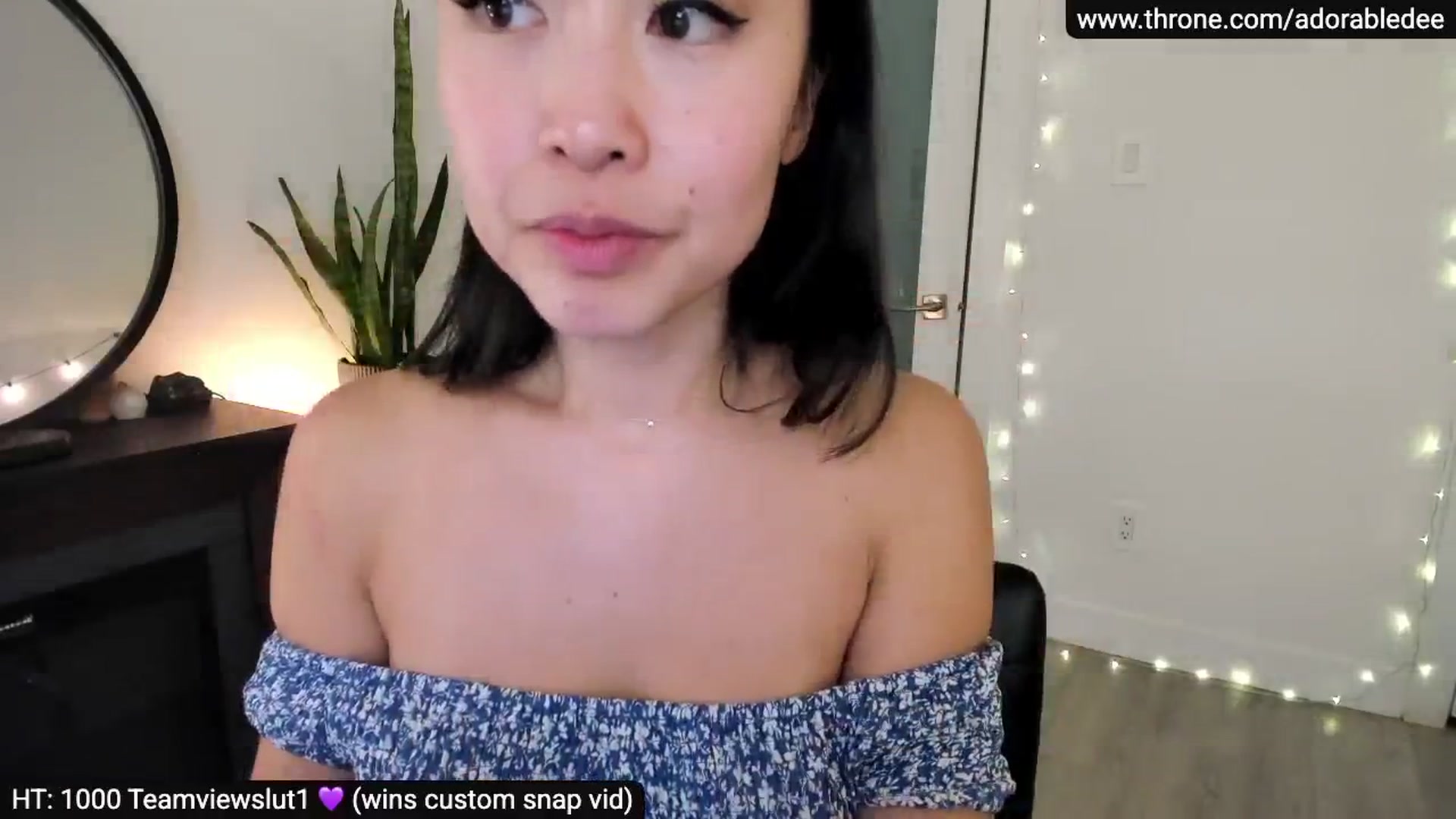 Gallery image thumbnail from AdorableDee's myfreecams stream on, 03/31/2025, 22:35 image 10 of 20