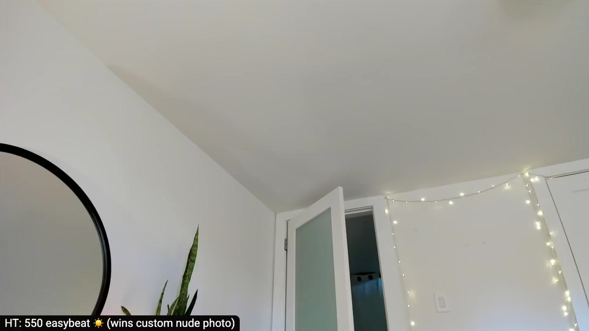 Gallery image thumbnail from AdorableDee's myfreecams stream on, 05/05/2025, 21:57 image 13 of 20
