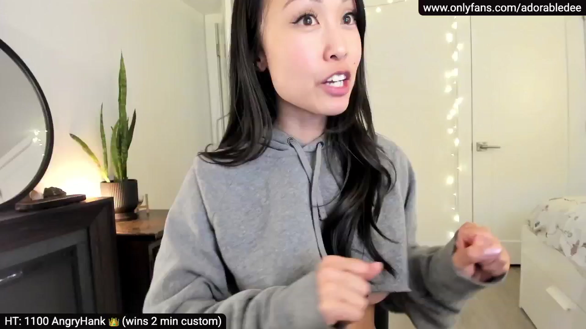 Gallery image thumbnail from AdorableDee's myfreecams stream on, 05/16/2025, 24:17 image 14 of 20