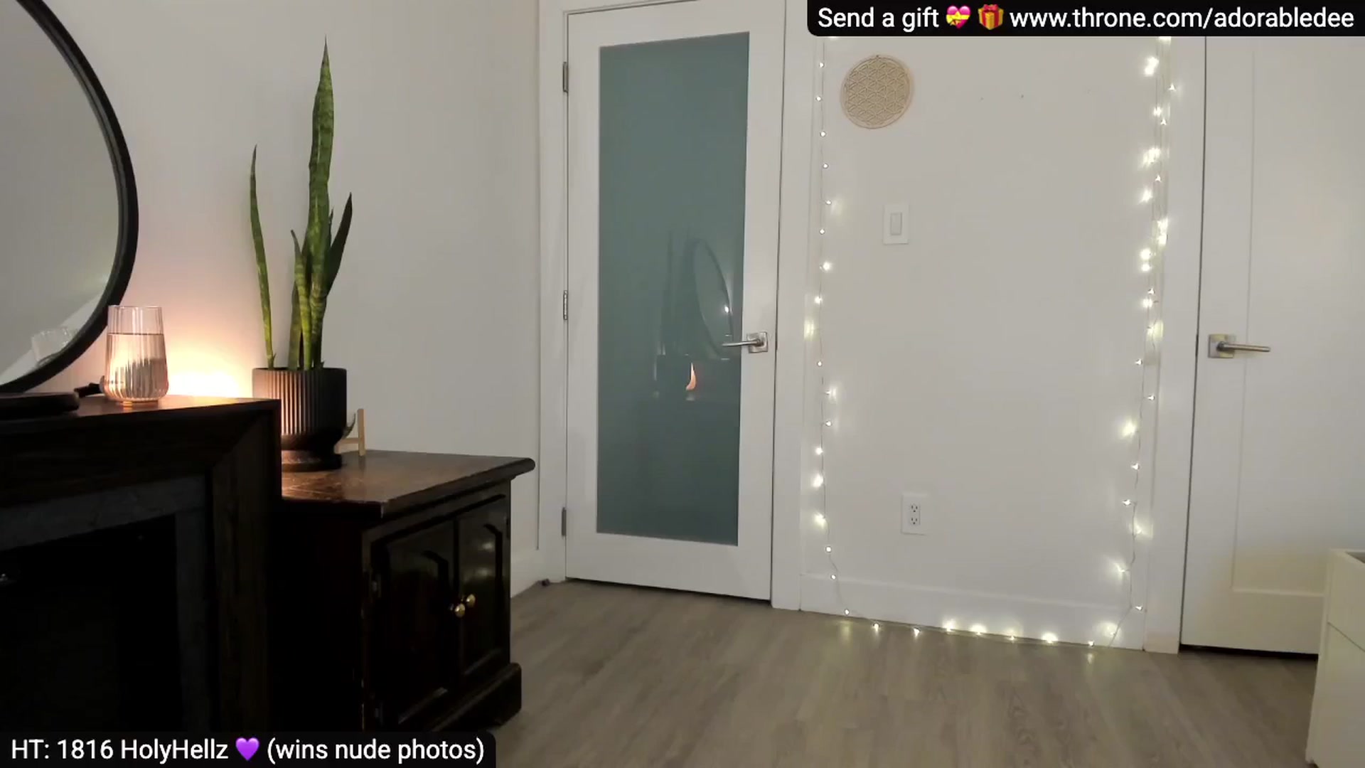 Gallery image thumbnail from AdorableDee's myfreecams stream on, 10/30/2025, 20:55 image 11 of 20