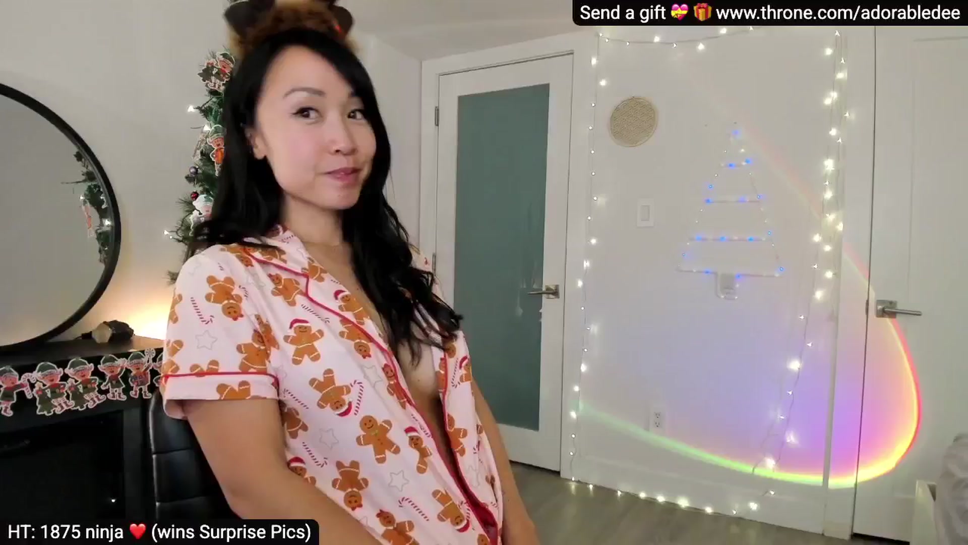 Gallery image thumbnail from AdorableDee's myfreecams stream on, 12/15/2025, 21:14 image 17 of 20