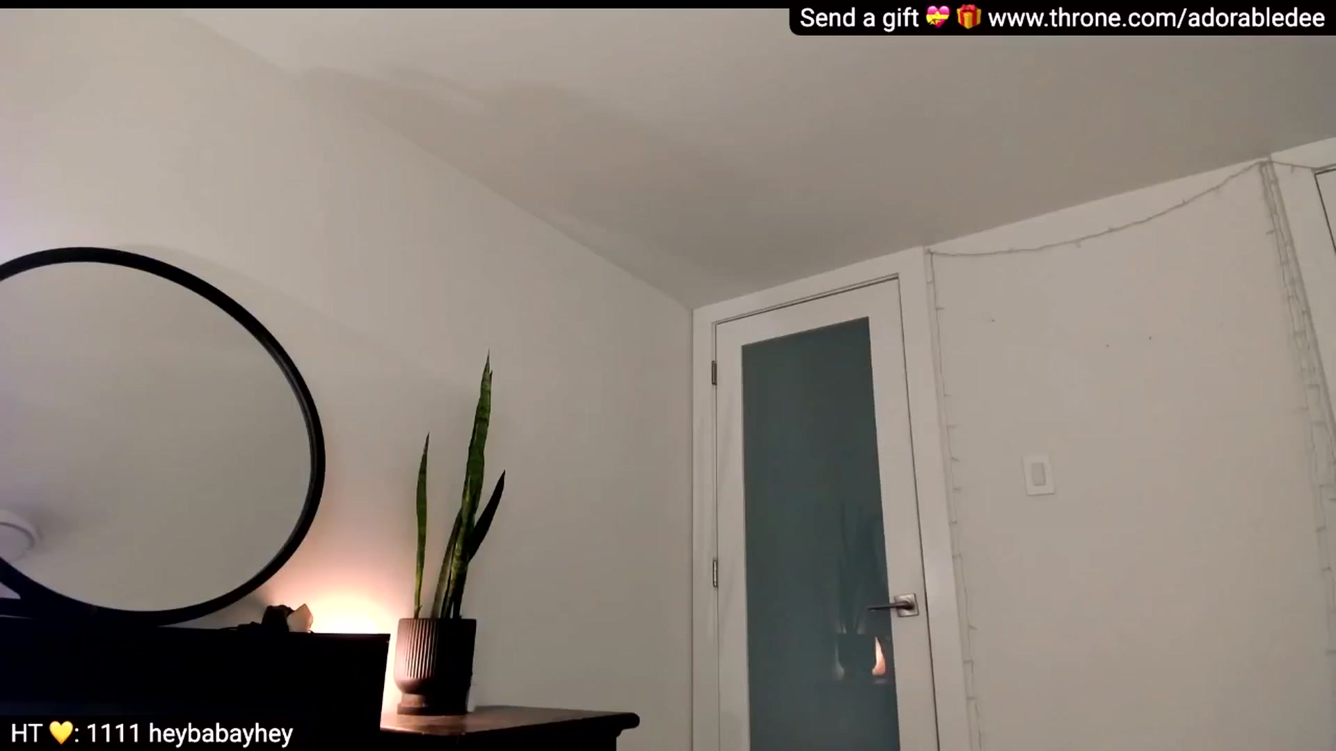 Gallery image thumbnail from AdorableDee's myfreecams stream on, 04/01/2026, 19:58 image 16 of 20