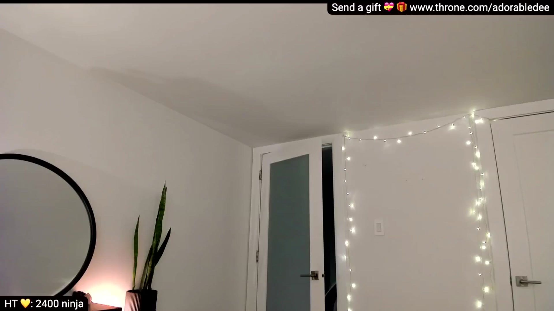 Gallery image thumbnail from AdorableDee's myfreecams stream on, 04/01/2026, 21:11 image 15 of 20