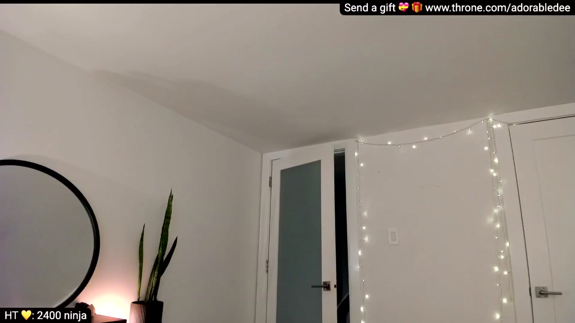 Gallery image thumbnail from AdorableDee's myfreecams stream on, 04/01/2026, 21:11 image 13 of 20
