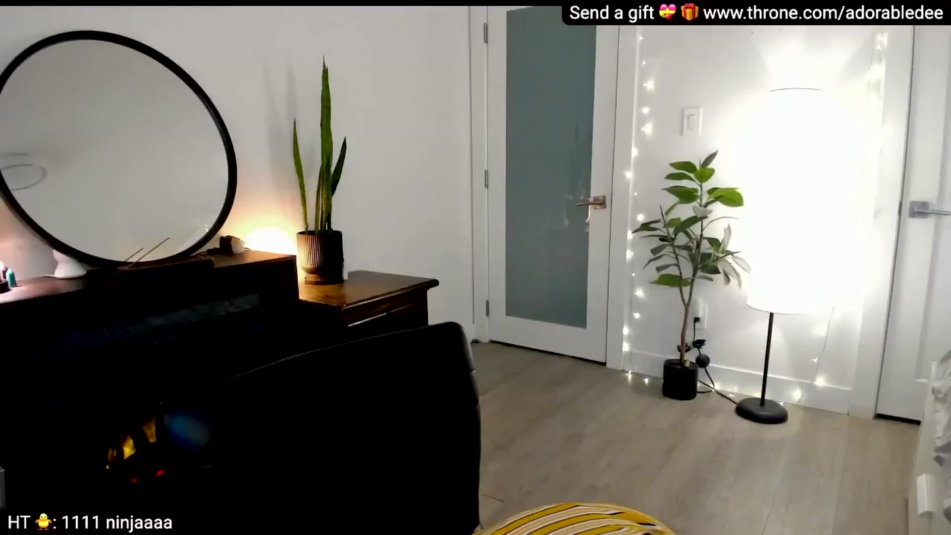 Gallery image thumbnail from AdorableDee's myfreecams stream on, 04/16/2026, 18:04 image 19 of 20