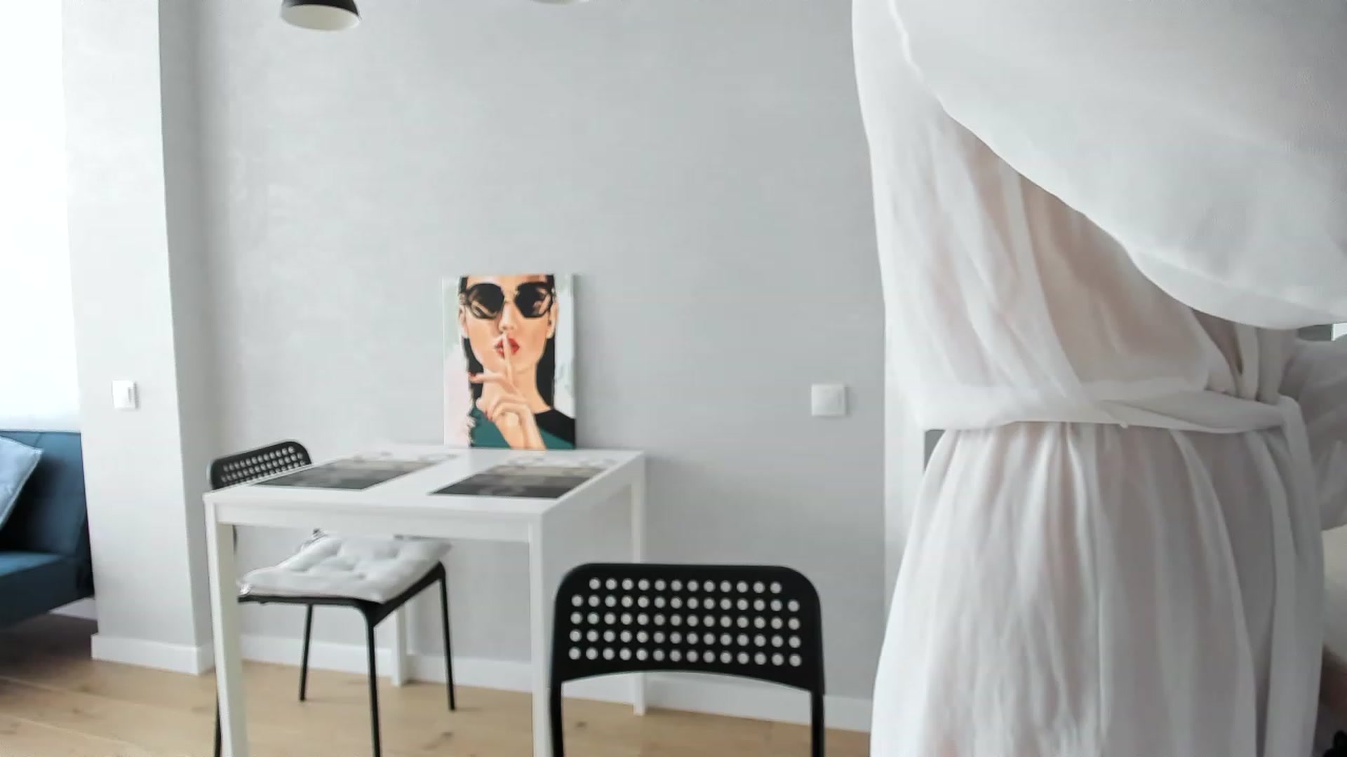 Gallery image thumbnail from Adri_sweetie's myfreecams stream on, 08/18/2023, 12:12 image 18 of 20