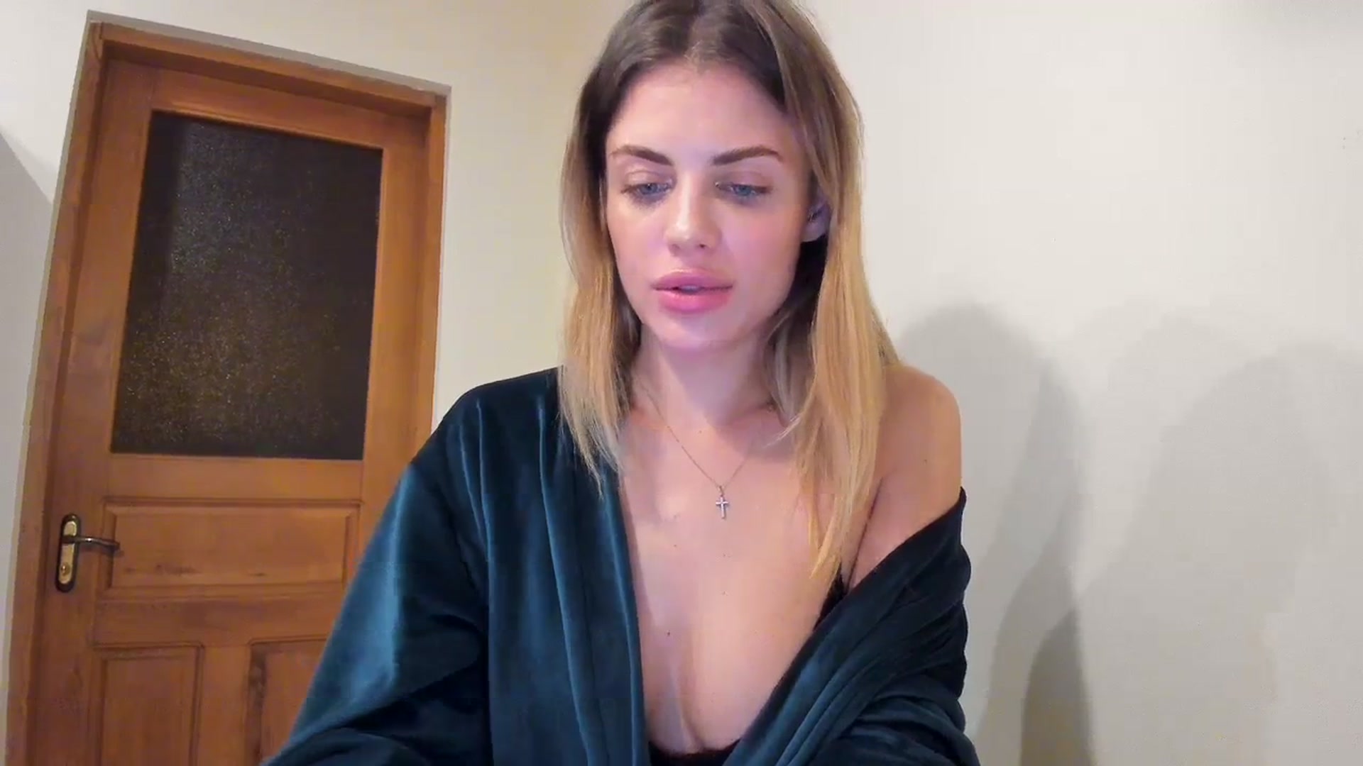 Gallery image thumbnail from Adri_sweetie's myfreecams stream on, 02/02/2024, 16:21 image 5 of 20