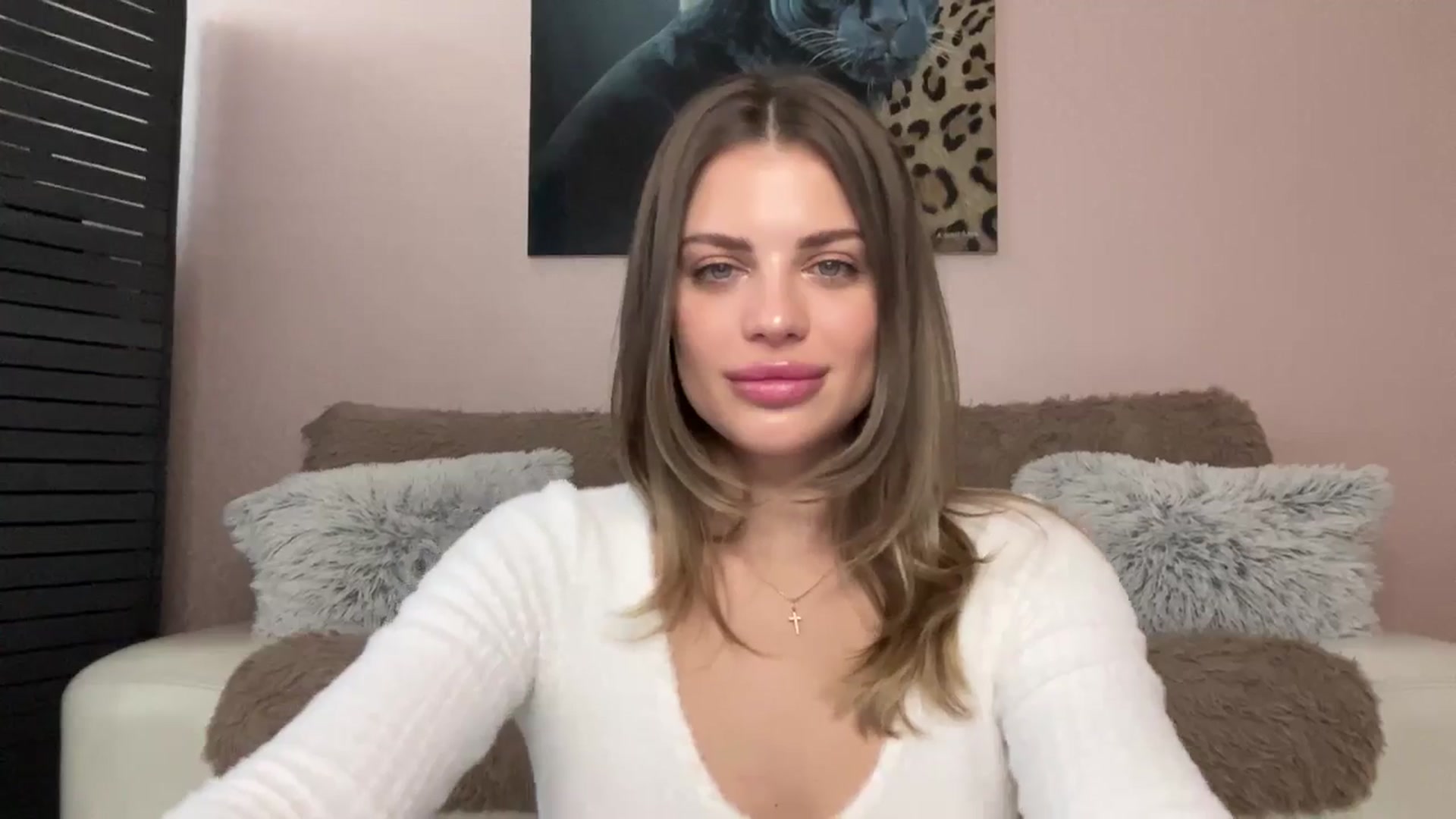 Gallery image thumbnail from Adri_sweetie's myfreecams stream on, 02/25/2025, 12:19 image 3 of 20