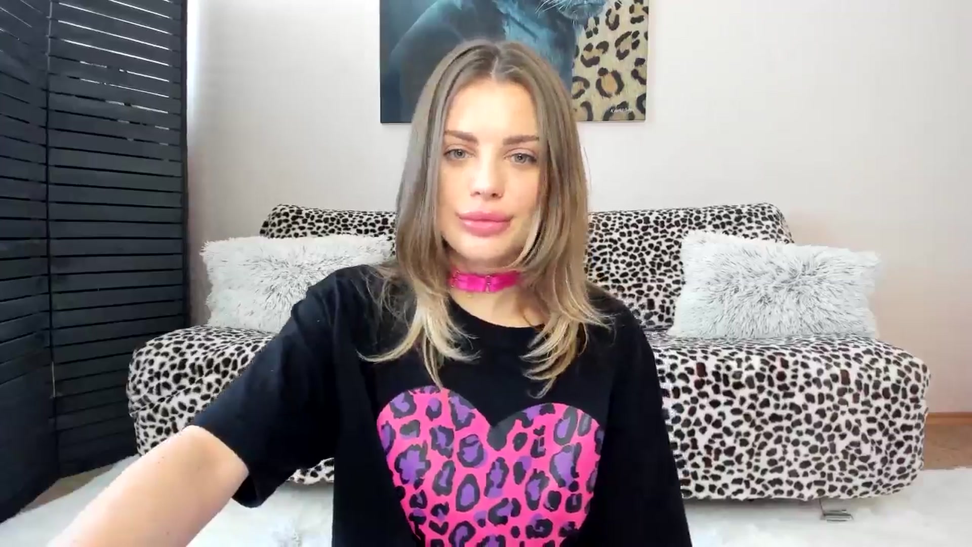 Gallery image thumbnail from Adri_sweetie's myfreecams stream on, 03/06/2025, 10:36 image 12 of 20