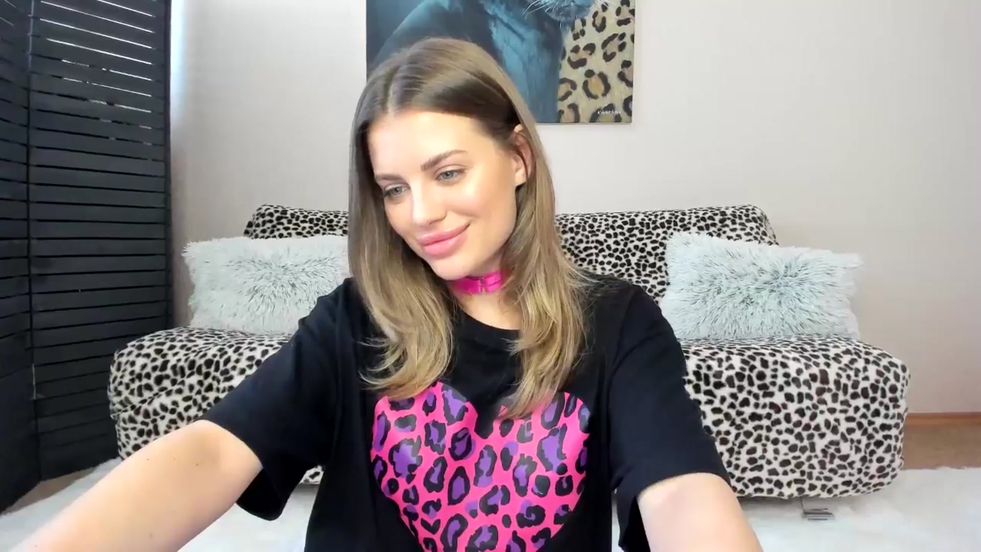 Gallery image thumbnail from Adri_sweetie's myfreecams stream on, 03/06/2025, 11:40 image 16 of 20