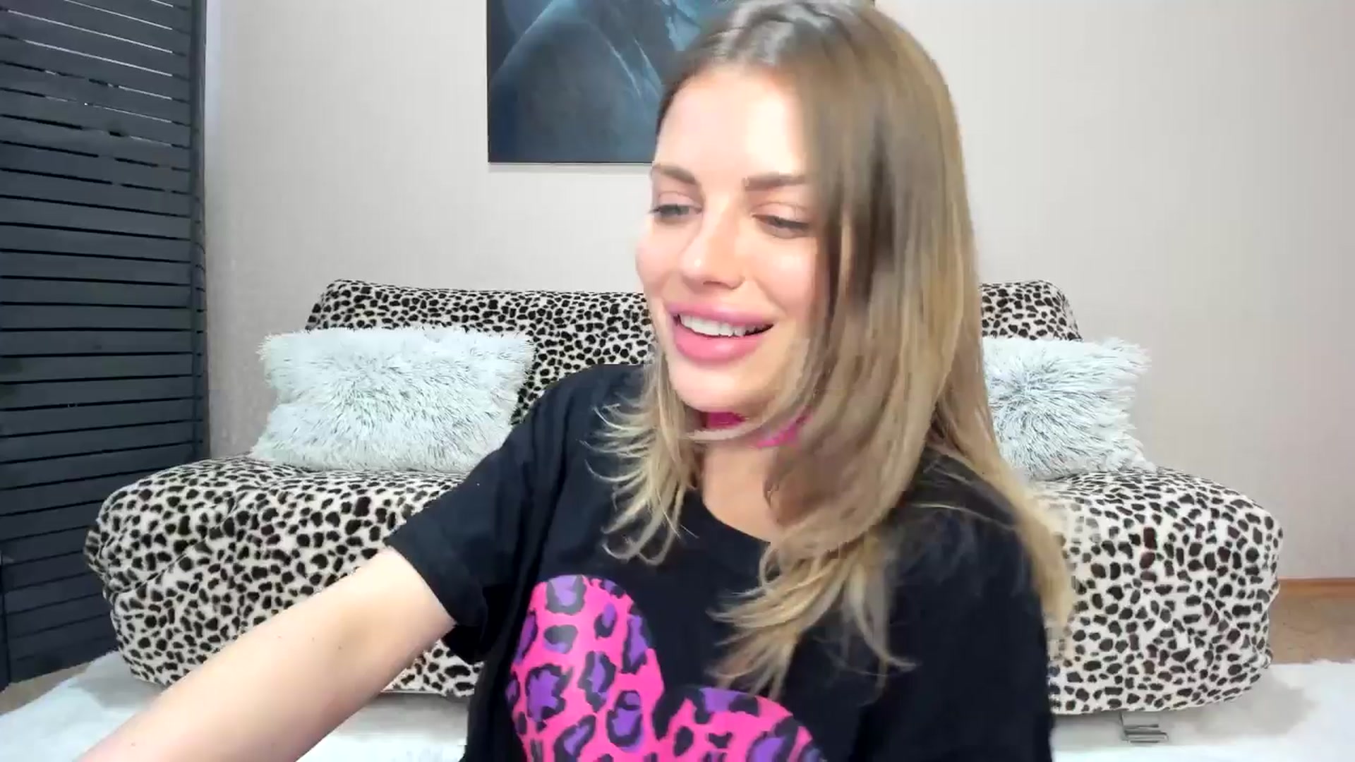 Gallery image thumbnail from Adri_sweetie's myfreecams stream on, 03/06/2025, 15:26 image 9 of 20