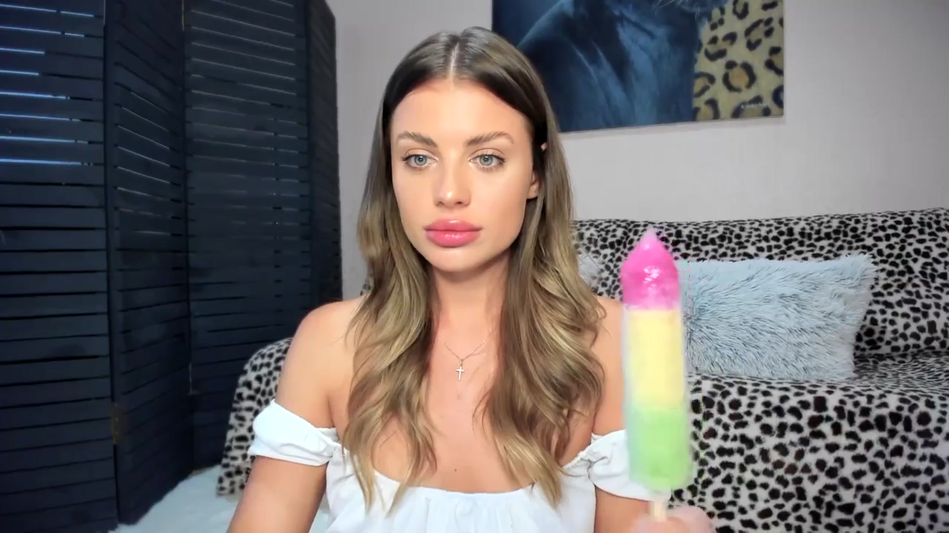 Gallery image thumbnail from Adri_sweetie's myfreecams stream on, 07/09/2025, 15:36 image 16 of 20