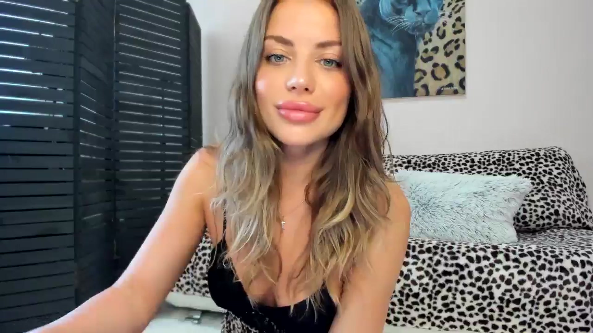 Gallery image thumbnail from Adri_sweetie's myfreecams stream on, 07/10/2025, 09:19 image 2 of 20