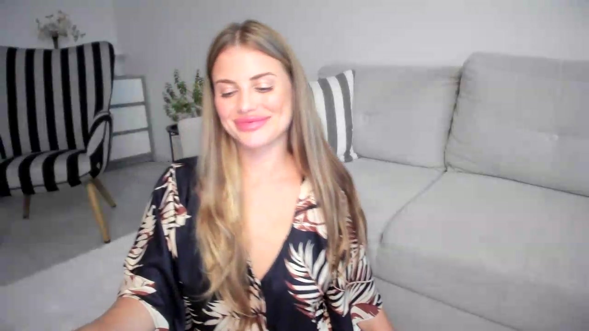 Gallery image thumbnail from Adri_sweetie's myfreecams stream on, 06/24/2026, 12:37 image 20 of 20