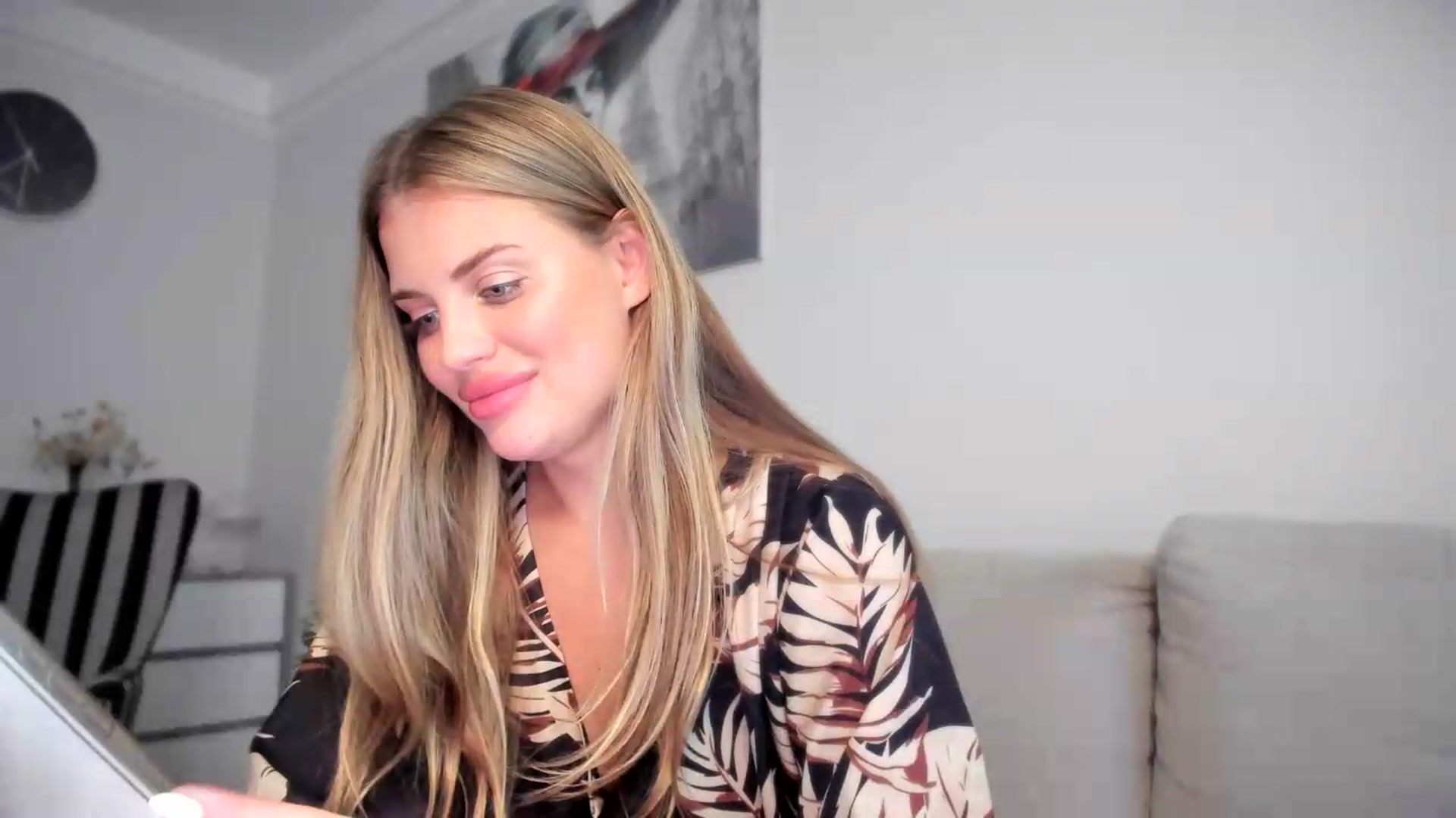 Gallery image thumbnail from Adri_sweetie's myfreecams stream on, 06/24/2026, 12:37 image 16 of 20