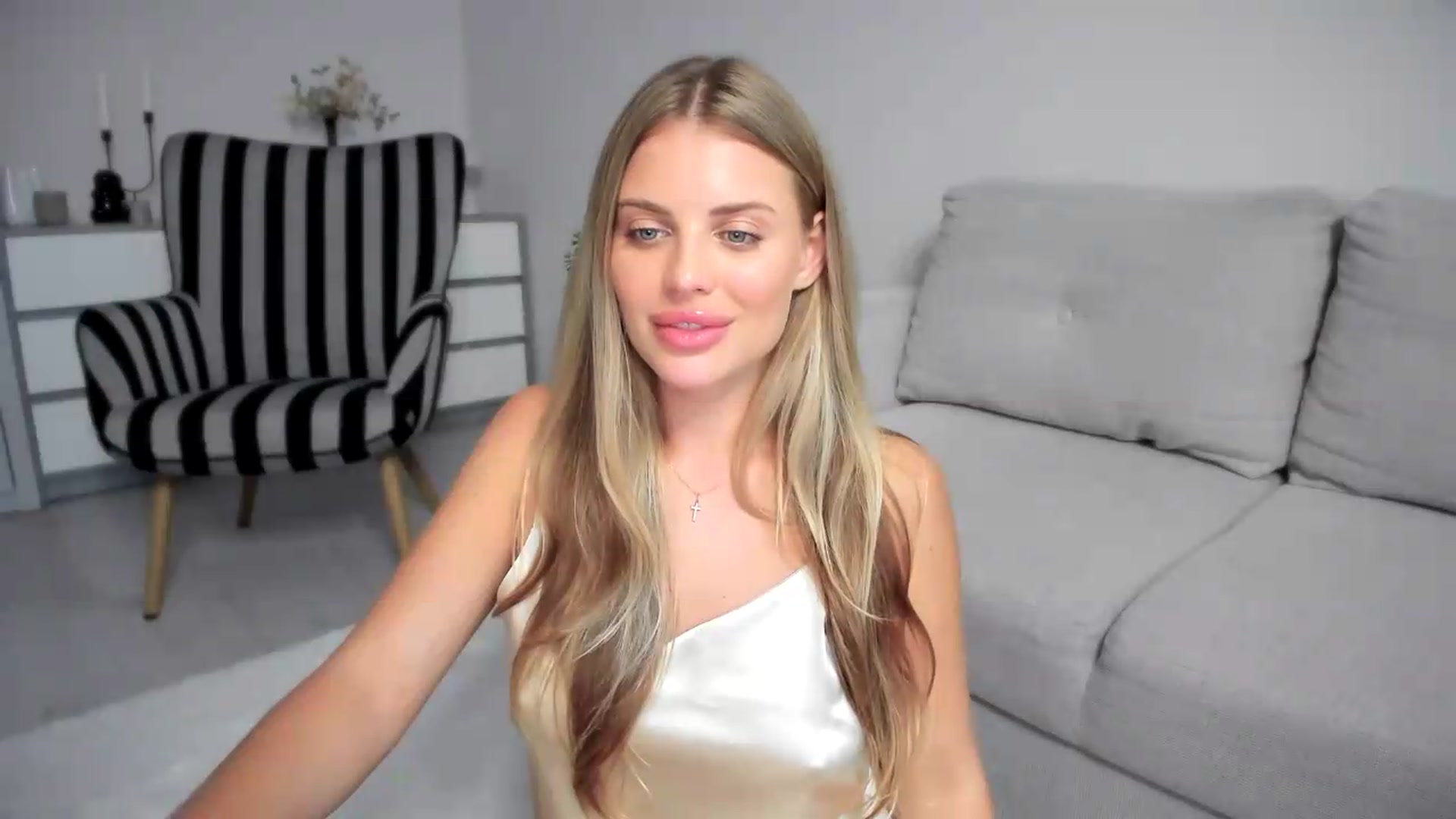 Gallery image thumbnail from Adri_sweetie's myfreecams stream on, 06/26/2026, 13:03 image 19 of 20