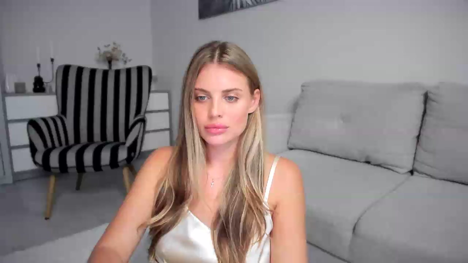 Gallery image thumbnail from Adri_sweetie's myfreecams stream on, 06/26/2026, 13:03 image 4 of 20