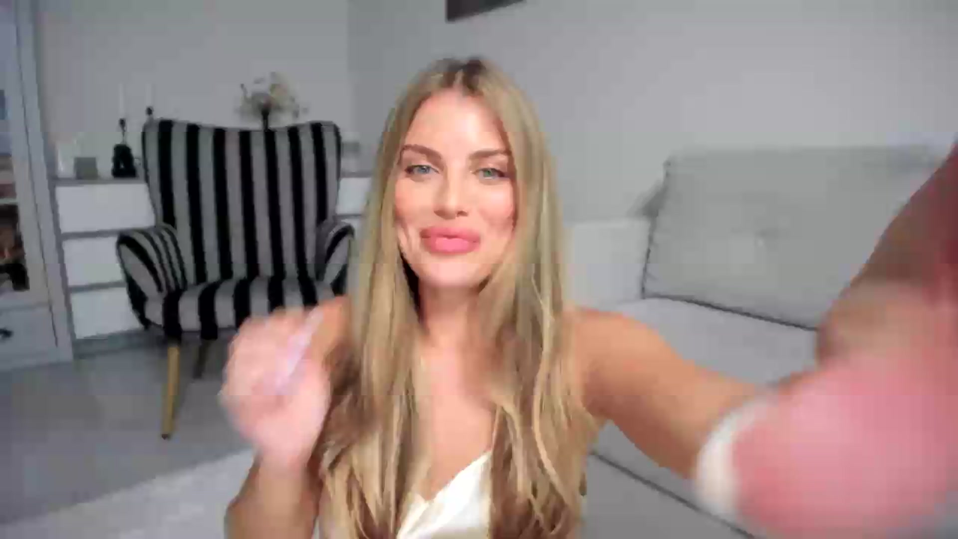 Gallery image thumbnail from Adri_sweetie's myfreecams stream on, 06/26/2026, 14:54 image 3 of 20