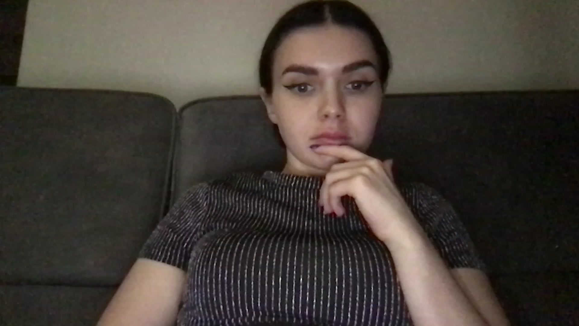 Gallery image thumbnail from AdriaPretty's myfreecams stream on, 12/24/2022, 15:24 image 10 of 20