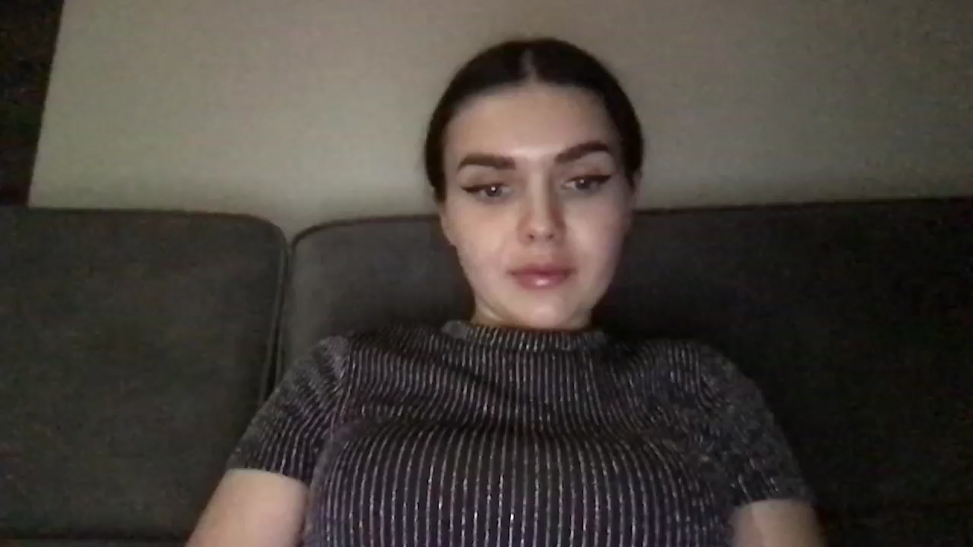 Gallery image thumbnail from AdriaPretty's myfreecams stream on, 12/24/2022, 15:24 image 5 of 20