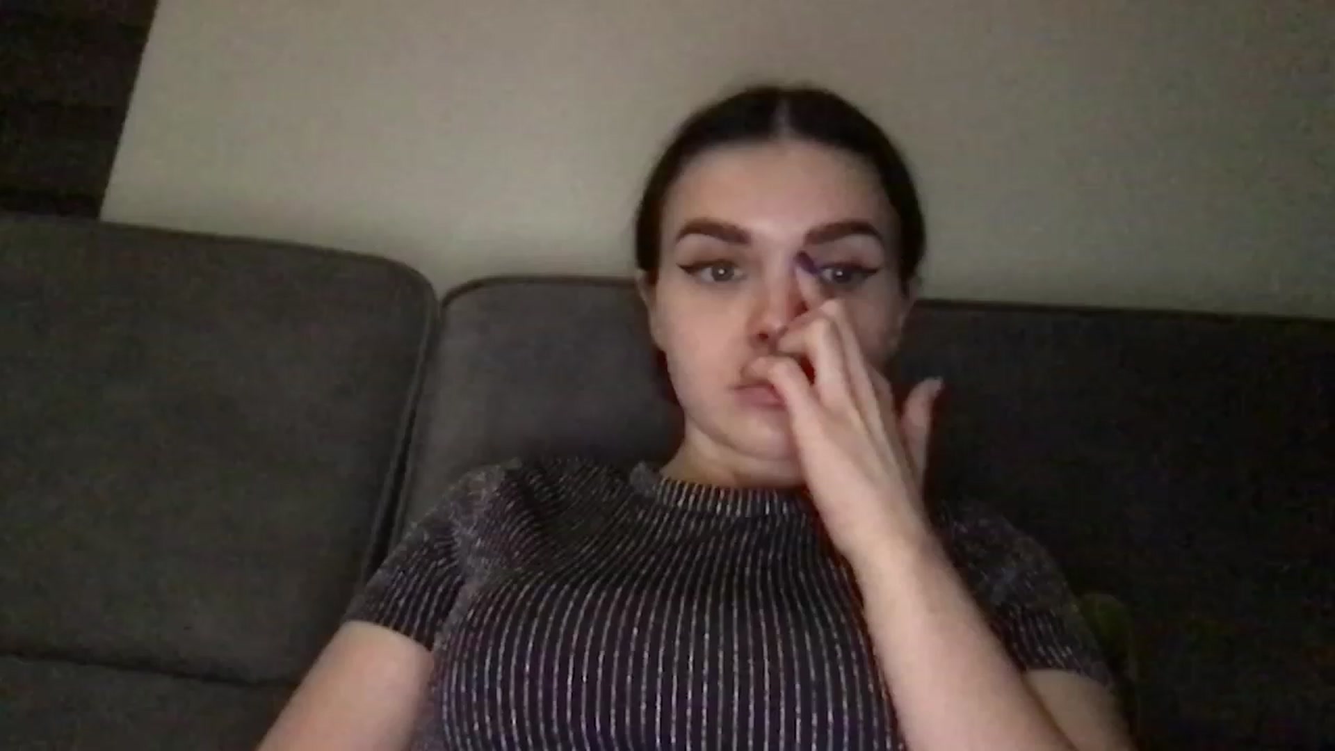 Gallery image thumbnail from AdriaPretty's myfreecams stream on, 12/24/2022, 15:24 image 17 of 20