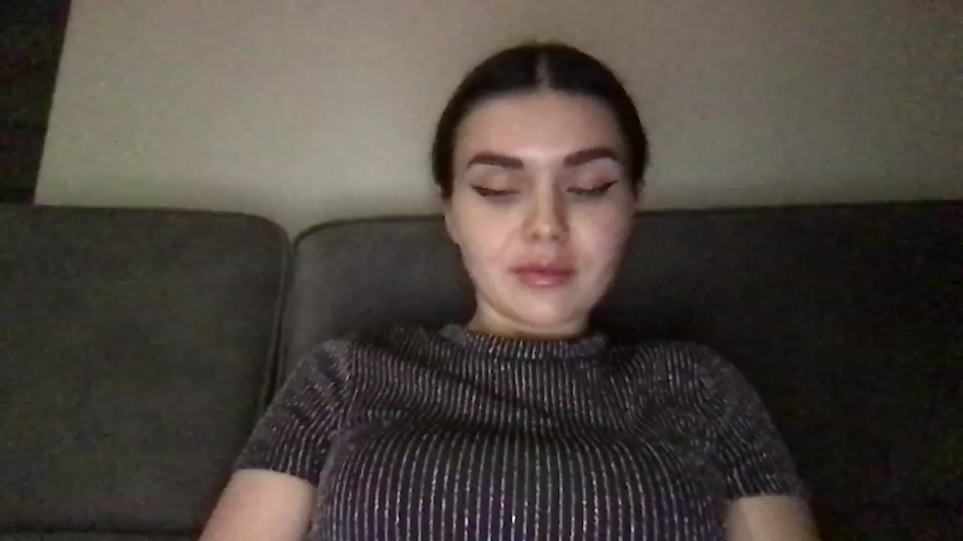 Gallery image thumbnail from AdriaPretty's myfreecams stream on, 12/24/2022, 15:24 image 3 of 20