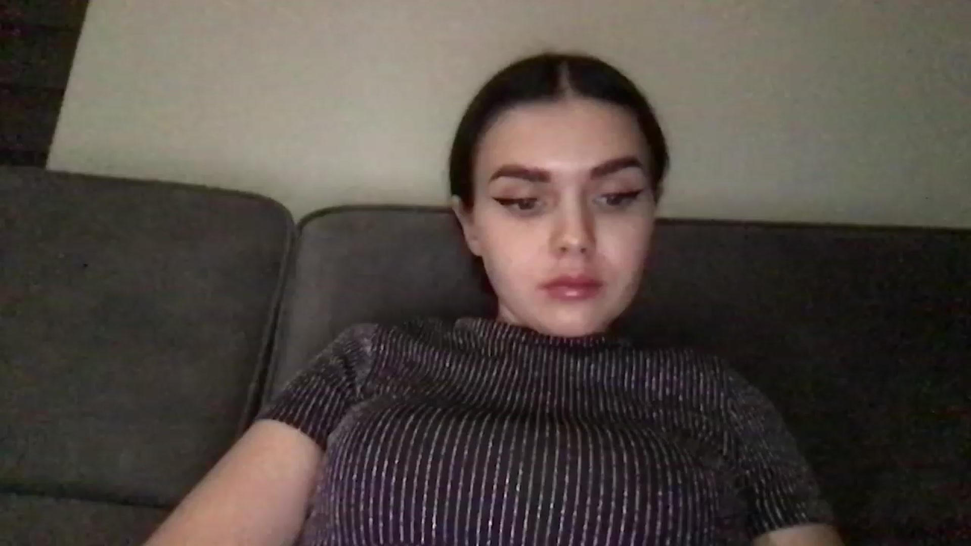 Gallery image thumbnail from AdriaPretty's myfreecams stream on, 12/24/2022, 15:24 image 15 of 20