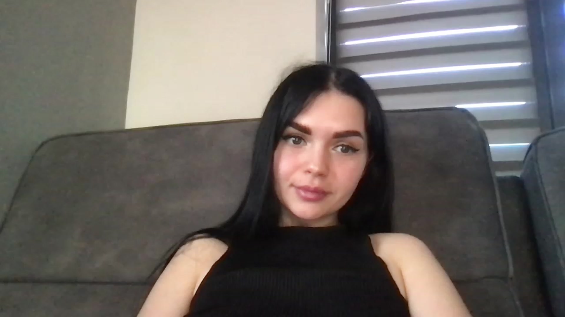 Gallery image thumbnail from AdriaPretty's myfreecams stream on, 12/31/2022, 09:57 image 13 of 20